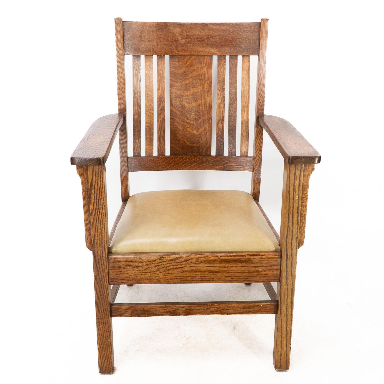 L&Jg Stickley Arts & Crafts Oak Armchair With Curved Back & Shaped Arm Supports photo vinterior