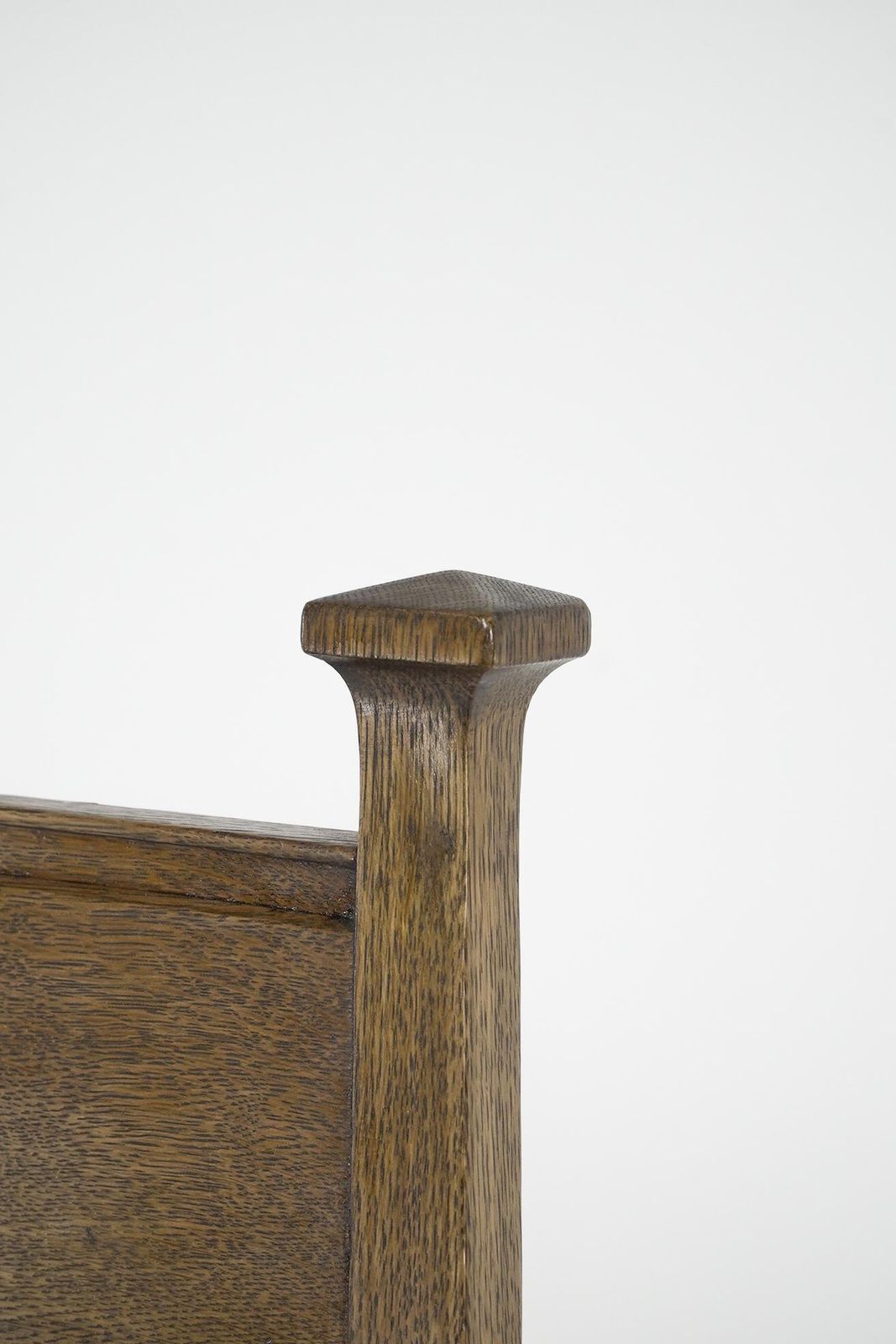 Norman & Stacey Attributed. An Arts And Crafts High With Shaped Back Oak Chair photo vintage
