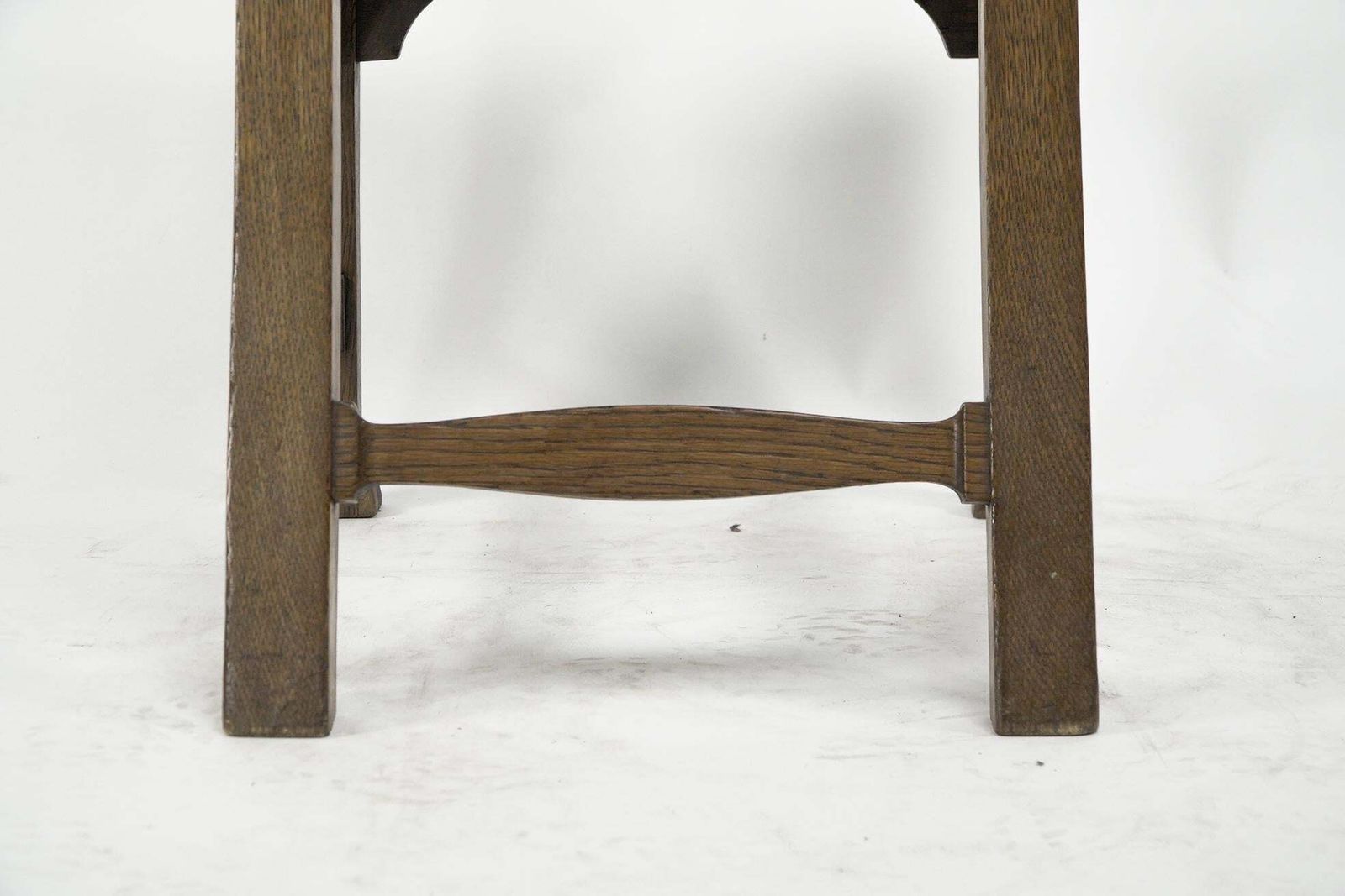 photo buy Norman & Stacey Attributed. An Arts And Crafts High With Shaped Back Oak Chair