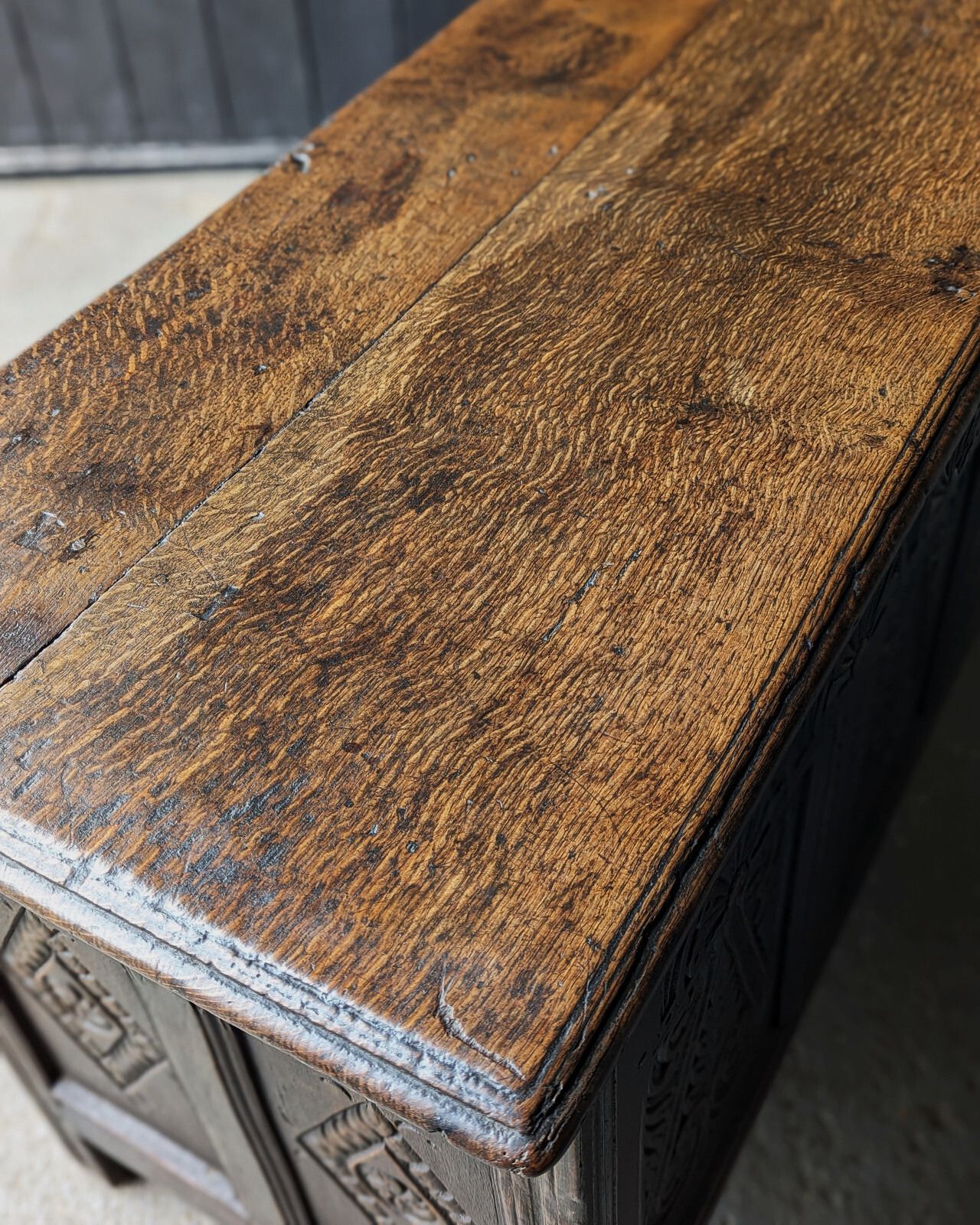 photo vinterior Antique Oak Coffer / Chest (Delivery Available) Mid 17thc