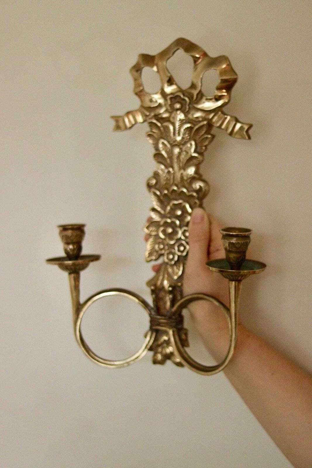 photo furniture Pair Of Mid Century Italian Brass Bow Sconces