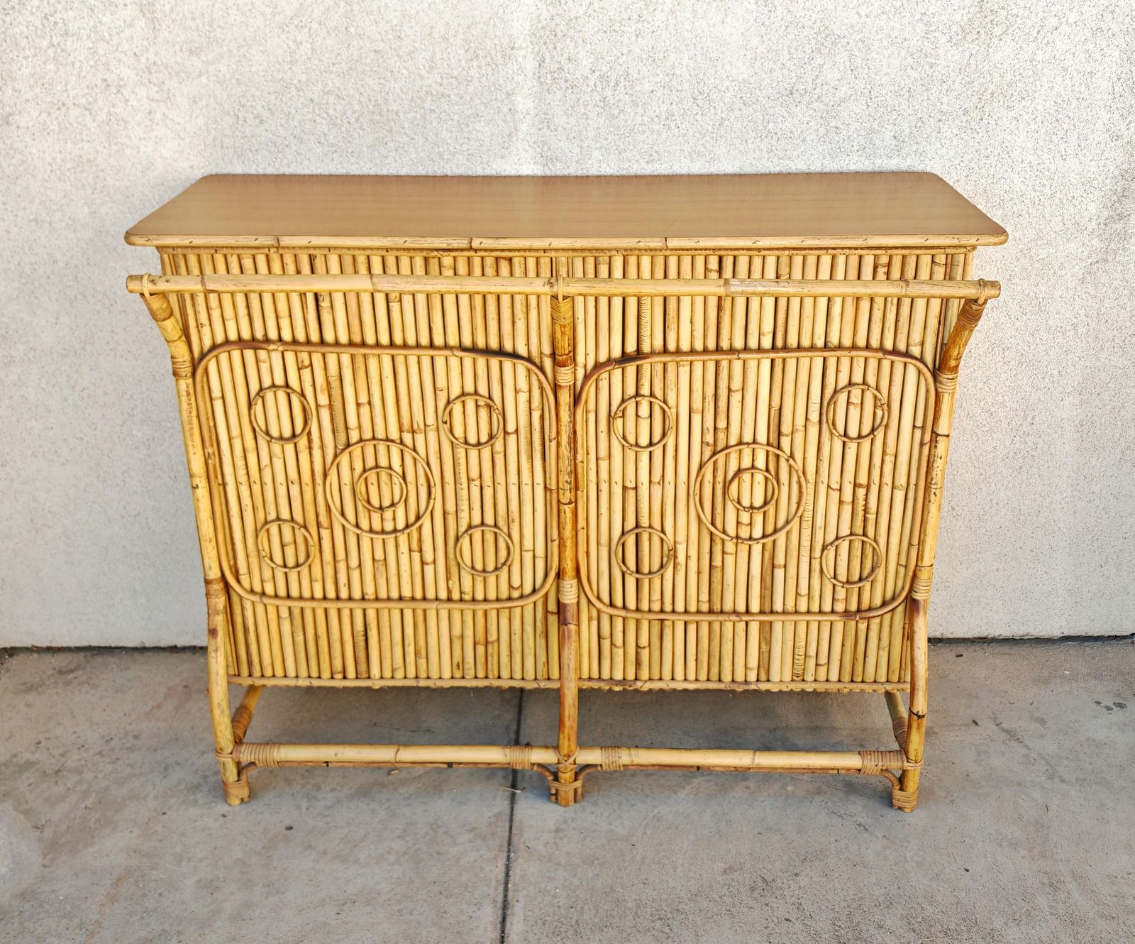Mid Century Modern Dry Bar Done In Bamboo, Design Attr. To Tito Agnoli photo vintage