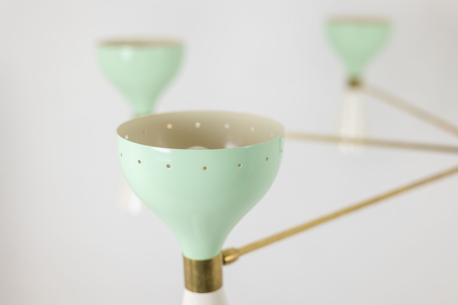 Lighting Radiant Diabolo Shaped Chandelier With 12 Lights. Contemporary. photo