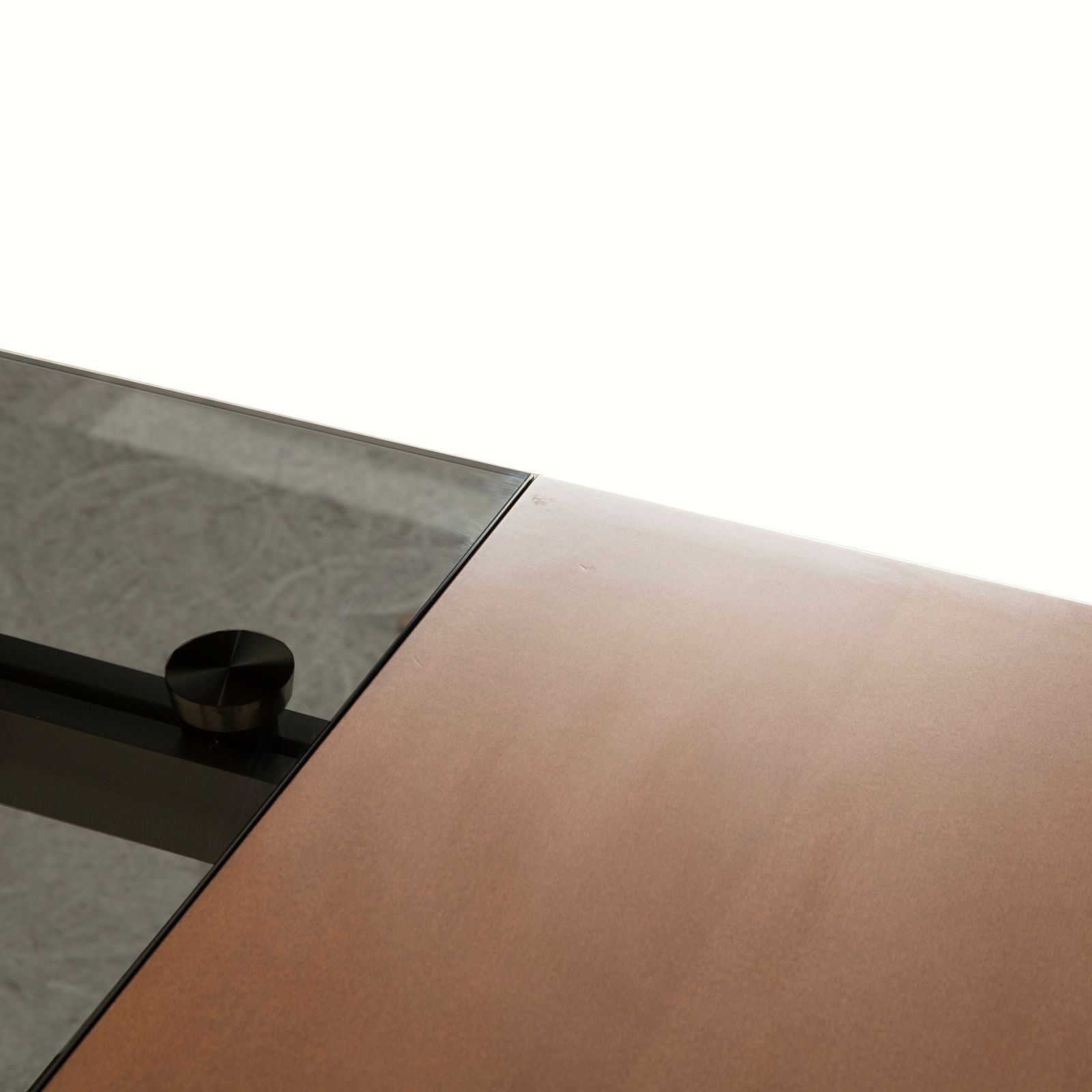 Rolf Benz Glazen Eettafel Bruin Uitschuifbaar Hout Gerookt Glas Walnoot 220 x 75 x 98 cm photo buy