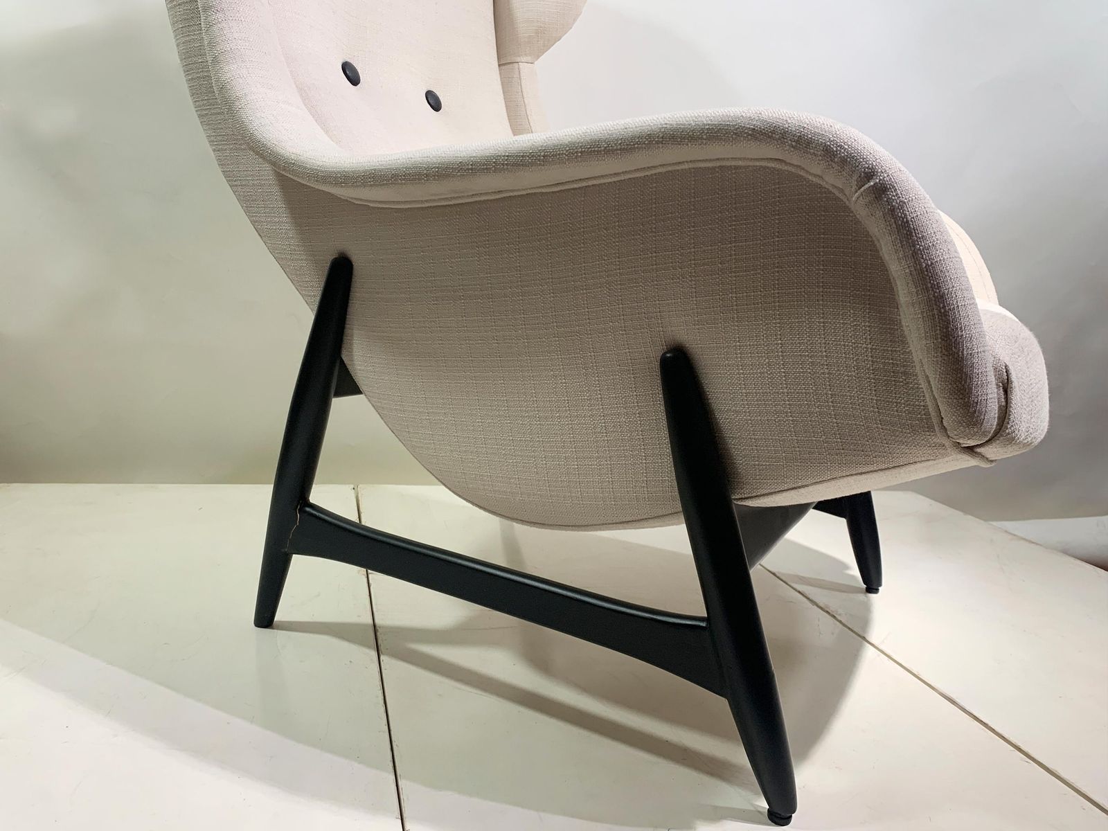 4545.0 Bengt Ruda Lounge Chair In Cream/Beige Fabric For Artifort, Circa 1960 photo