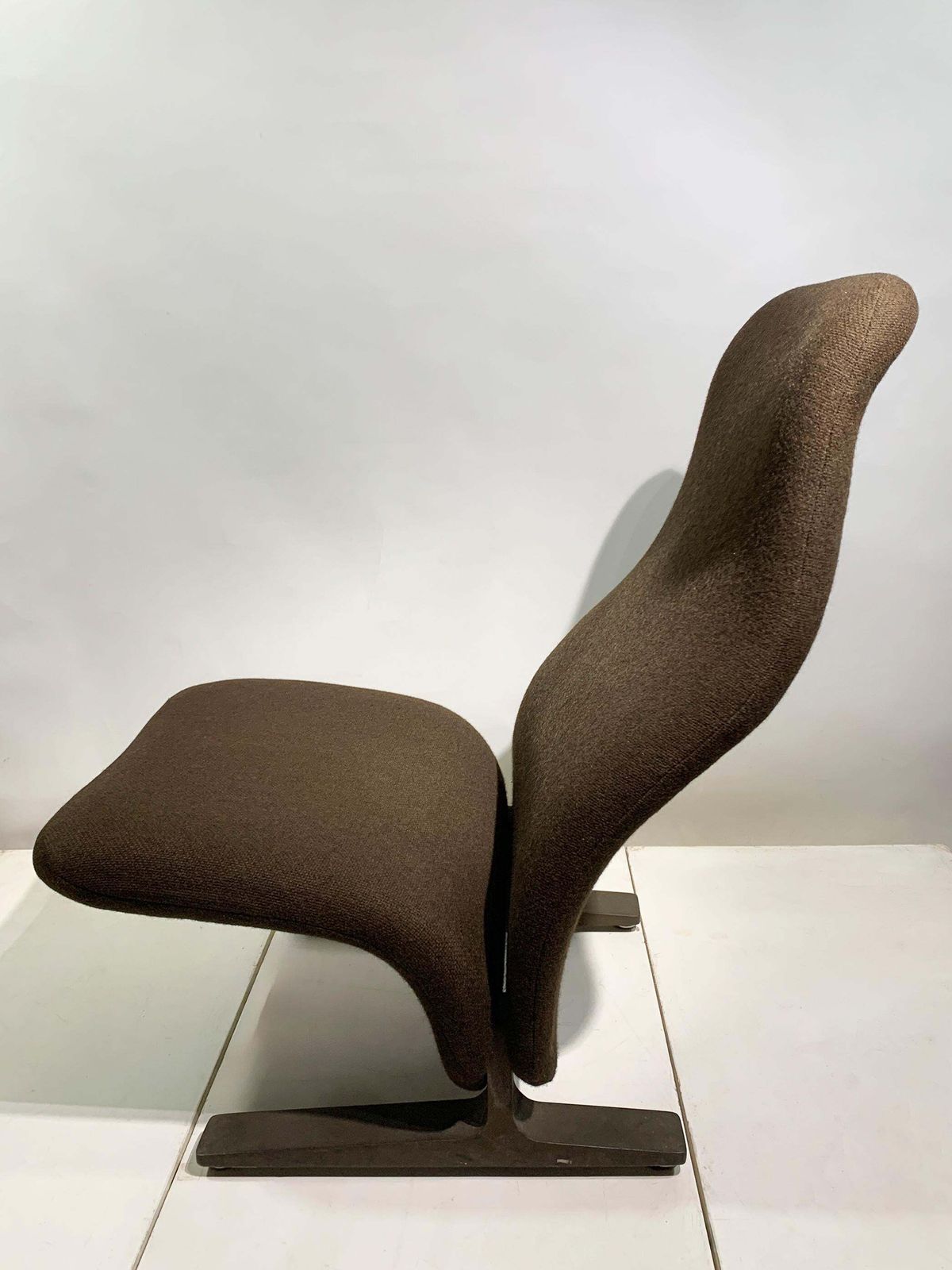 photo for sale Pierre Paulin, F784 “Concorde” Lounge Chair, In Brown Fabric For Artifort, 1960s