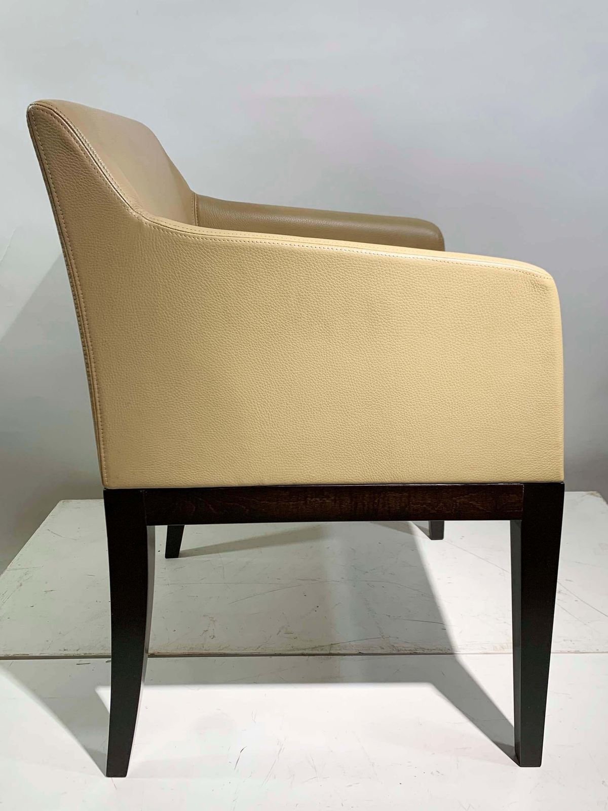 Hugues Chevalier "Le Delano" Armchair photo vinterior