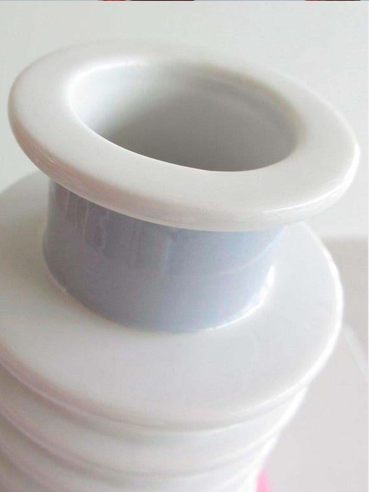 Nilo Vase, Designed By Ettore Sottsass In 1983 For The Collection Memphis Milano photo buy