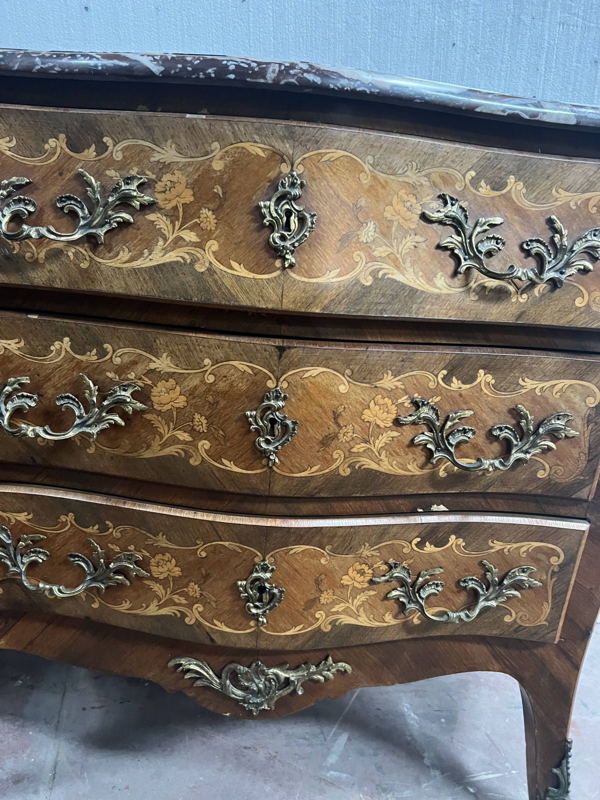 Louis XV Style Chest Of Drawers With Marquetry On All Sides, 20th Century photo Furniture