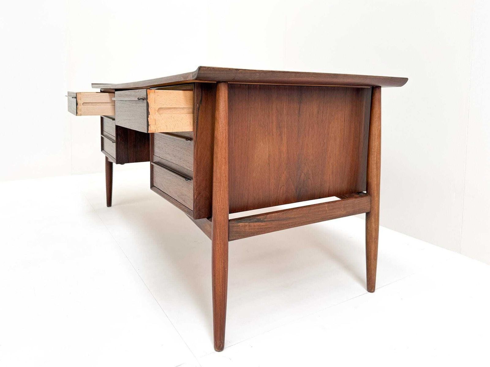 photo furniture Arne Vodder Desk In Rosewood For H.P. Hansen, Denmark, 1960s