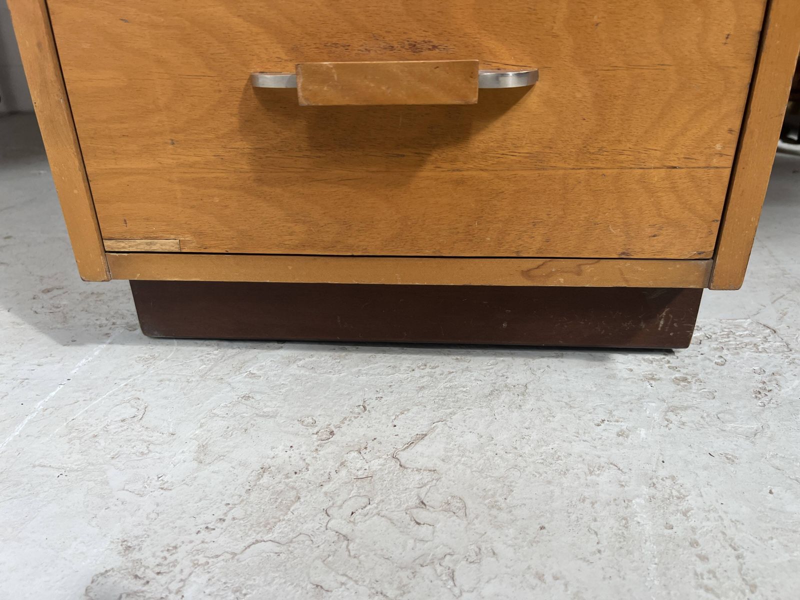 photo vinterior 20th Century Maple Veneer Style Desk