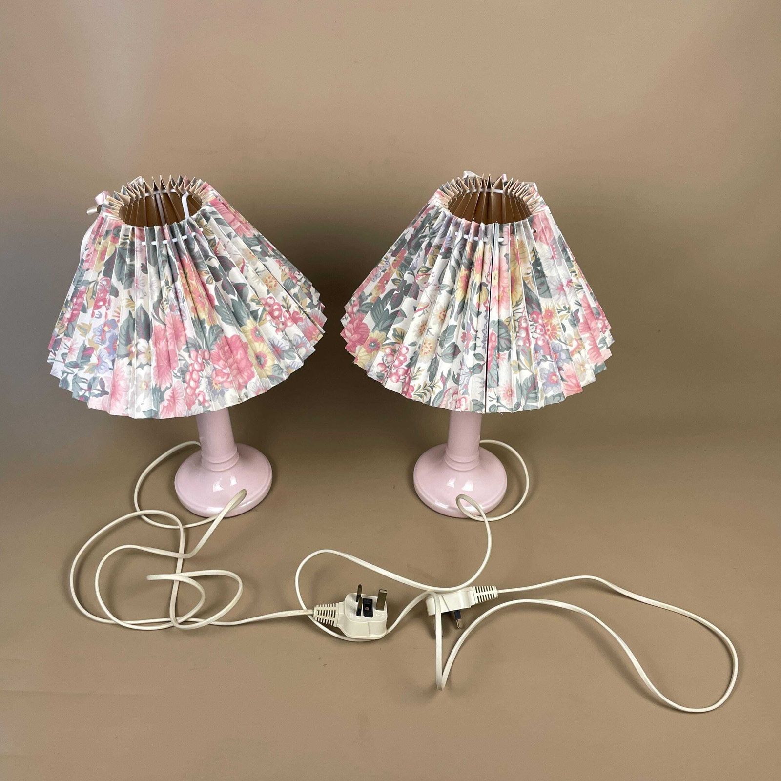 photo for sale Pair Of Vintage Ceramic Lamps Lights Bedside Side Table Pink Antique Lamp Light Cottage Farmhouse Set 2 Matching Pleated Floral Lampshade
