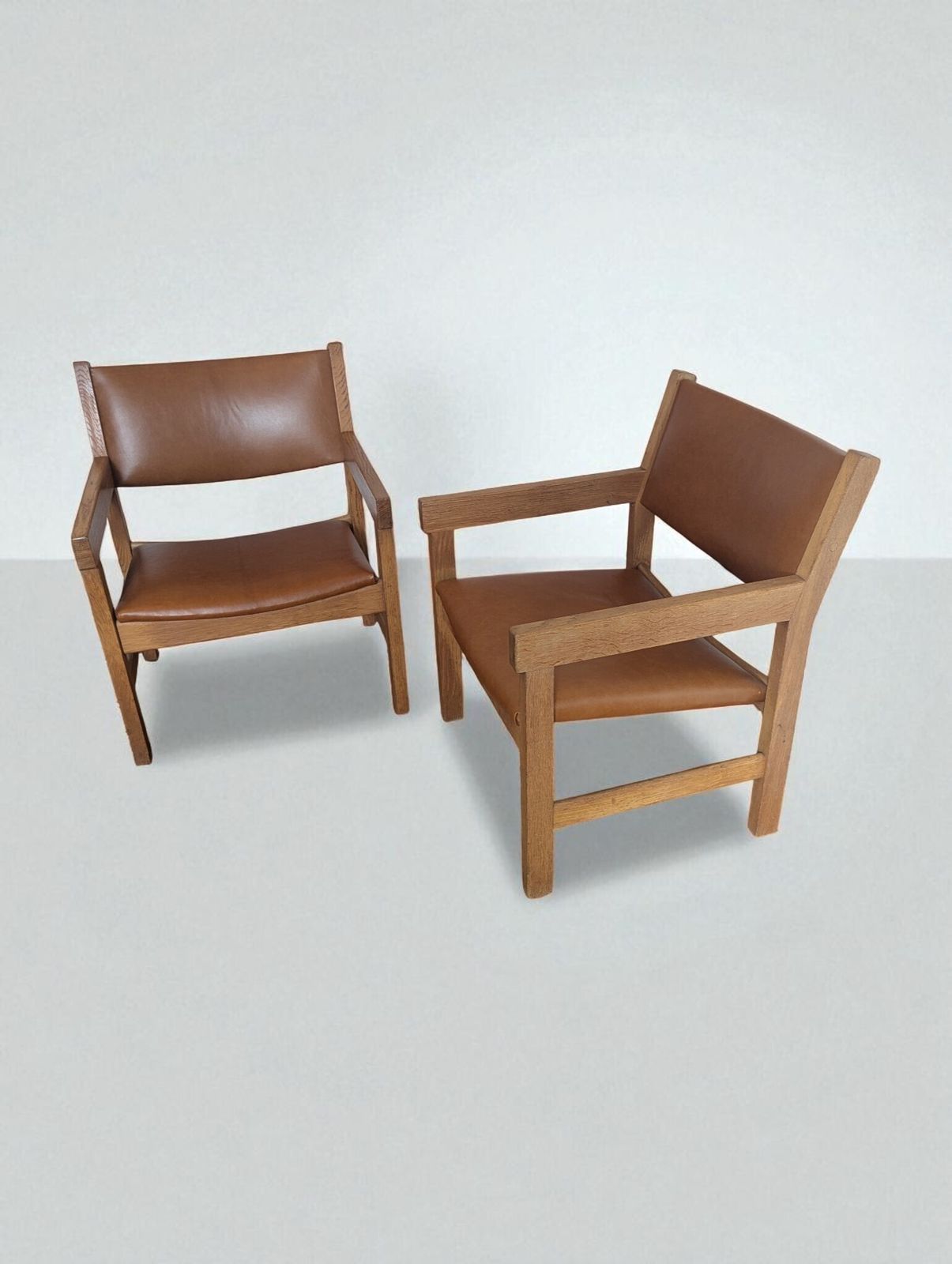 photo for sale Set Of Mid Century Leather Armchairs By Hans J. Wegner For Getama