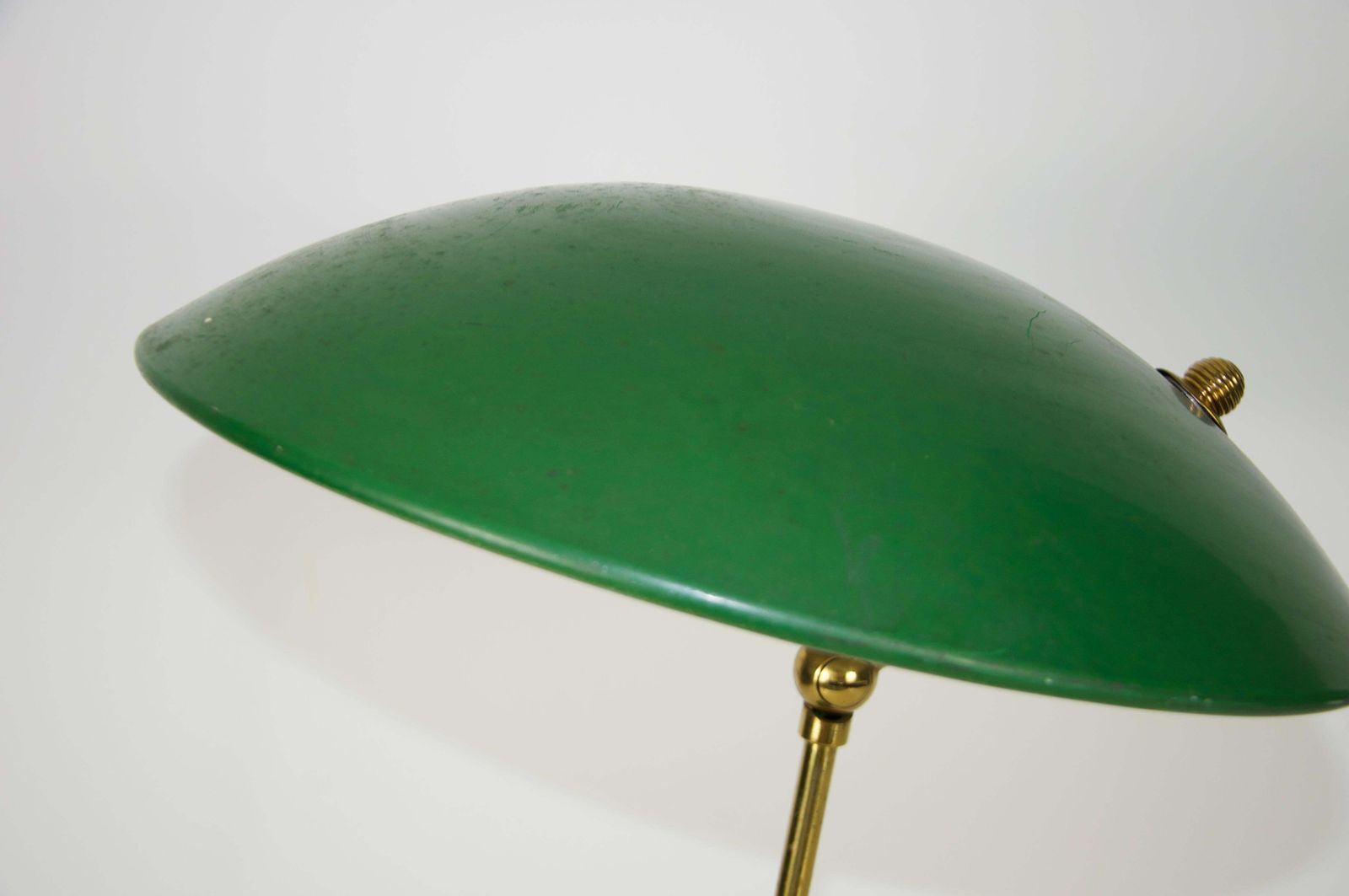 photo furniture Mid Century Green Italian Brass And Metal Table Lamp, 1960s