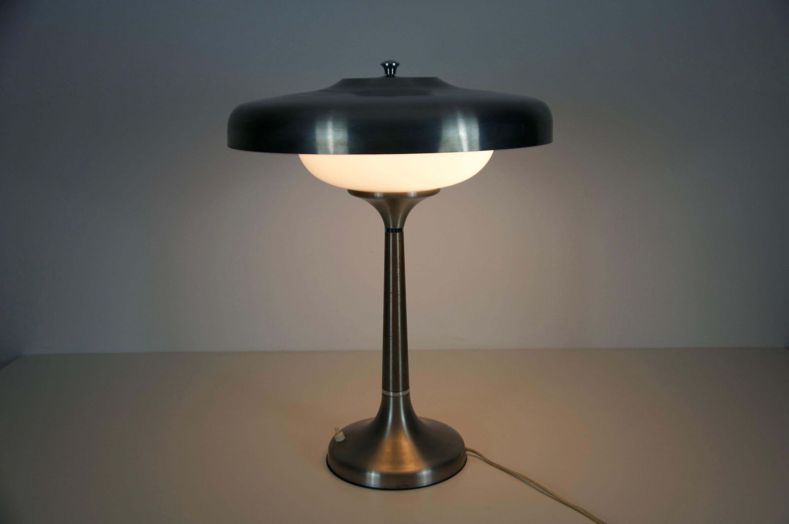 photo furniture Mid Century Italian Metal And Glass Table Lamp, 1960s