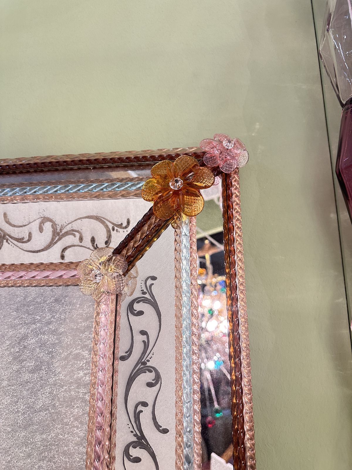 photo for sale Venetian Nobles Figures With Flowers Hand Carving Mirror Murano Glass