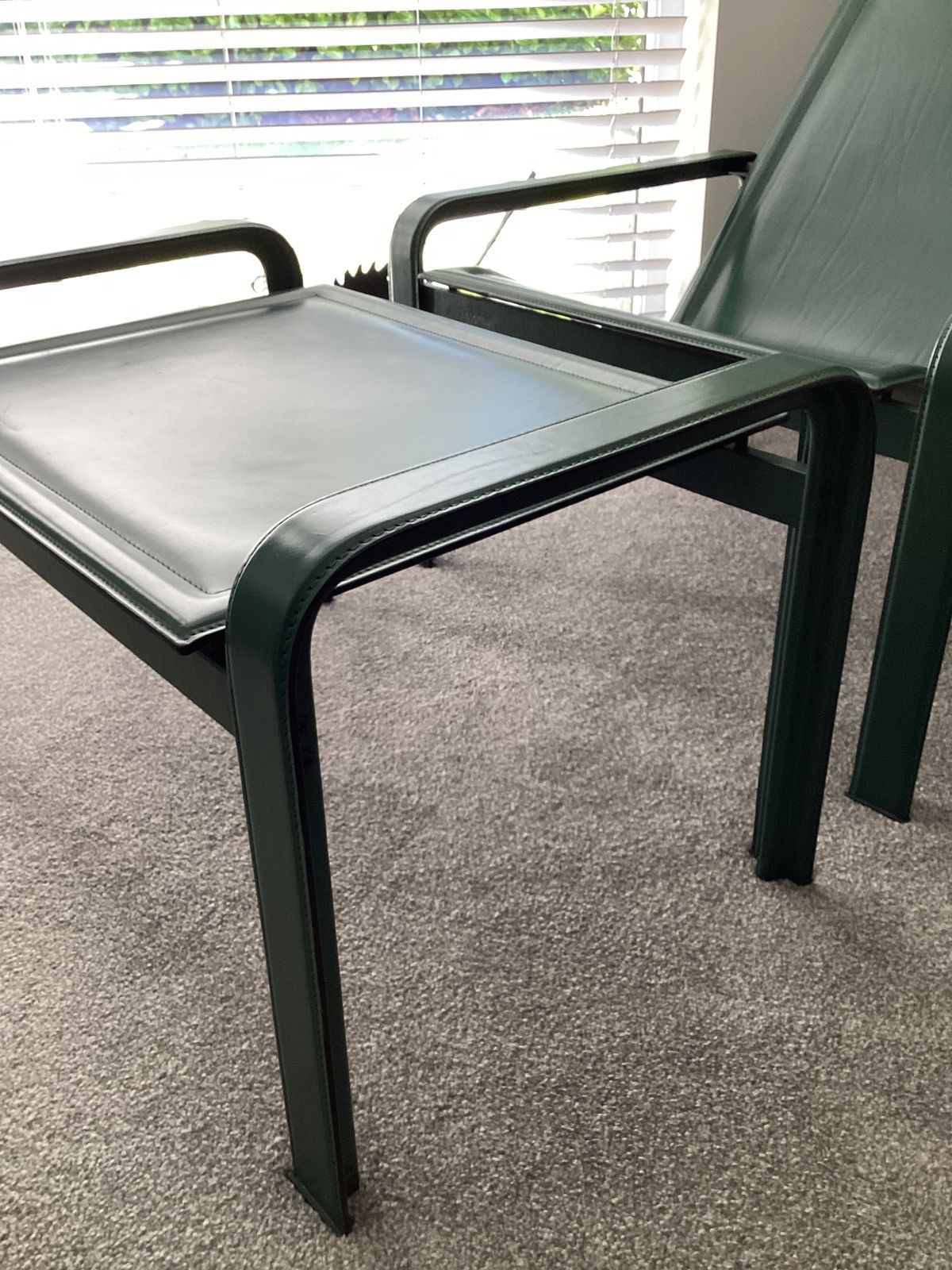Postmodern Lounge Chair And Footstool In Green Leather By Jacques Toussaint And Patrizia Angeloni For Matteo Grassi photo for sale