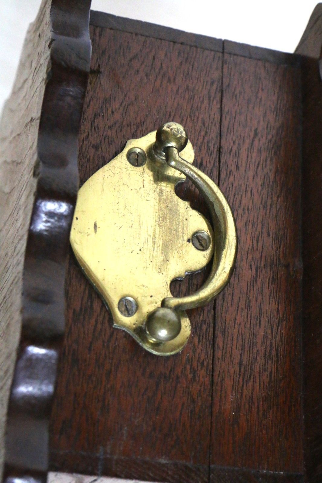 photo furniture Antique Carved Box Mahogany Hinged + Lock Beautiful Design Arts & Crafts Period