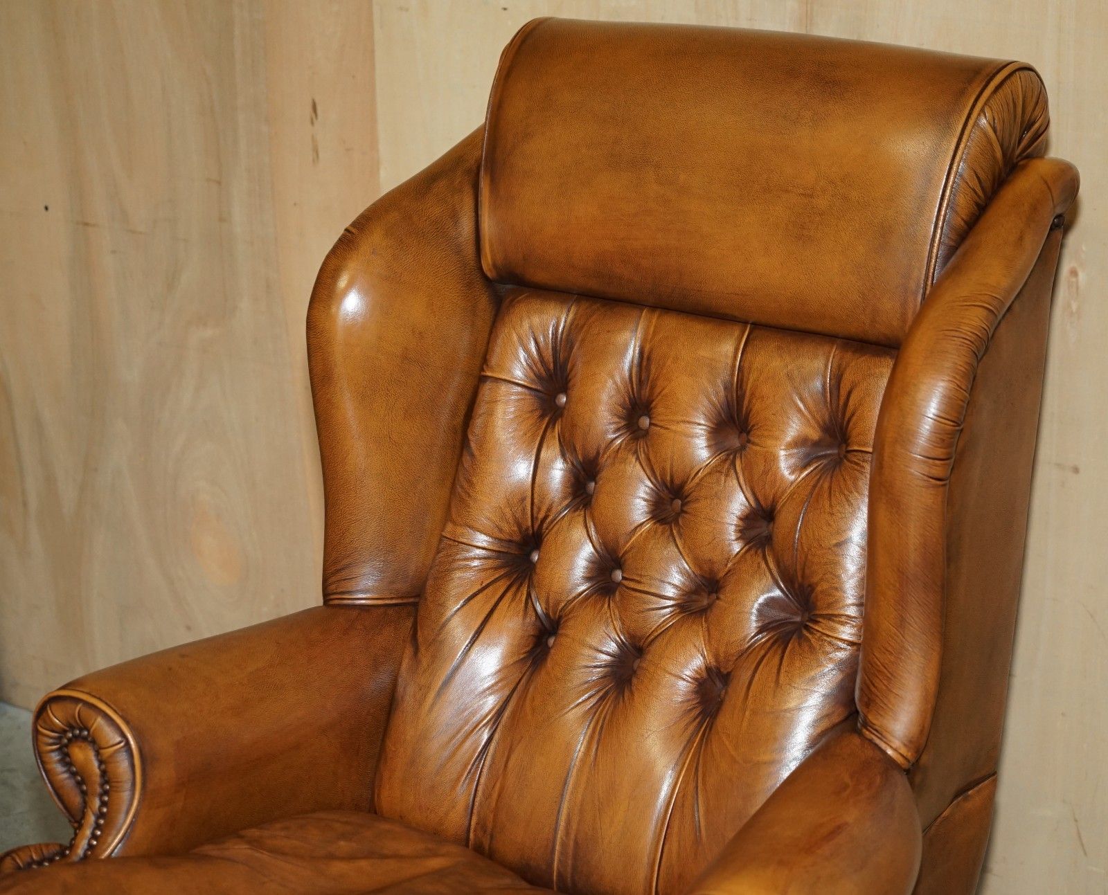 Lovely Vintage Brown Leather Chesterfield Tufted Wingback Captains Armchair photo 2750.0