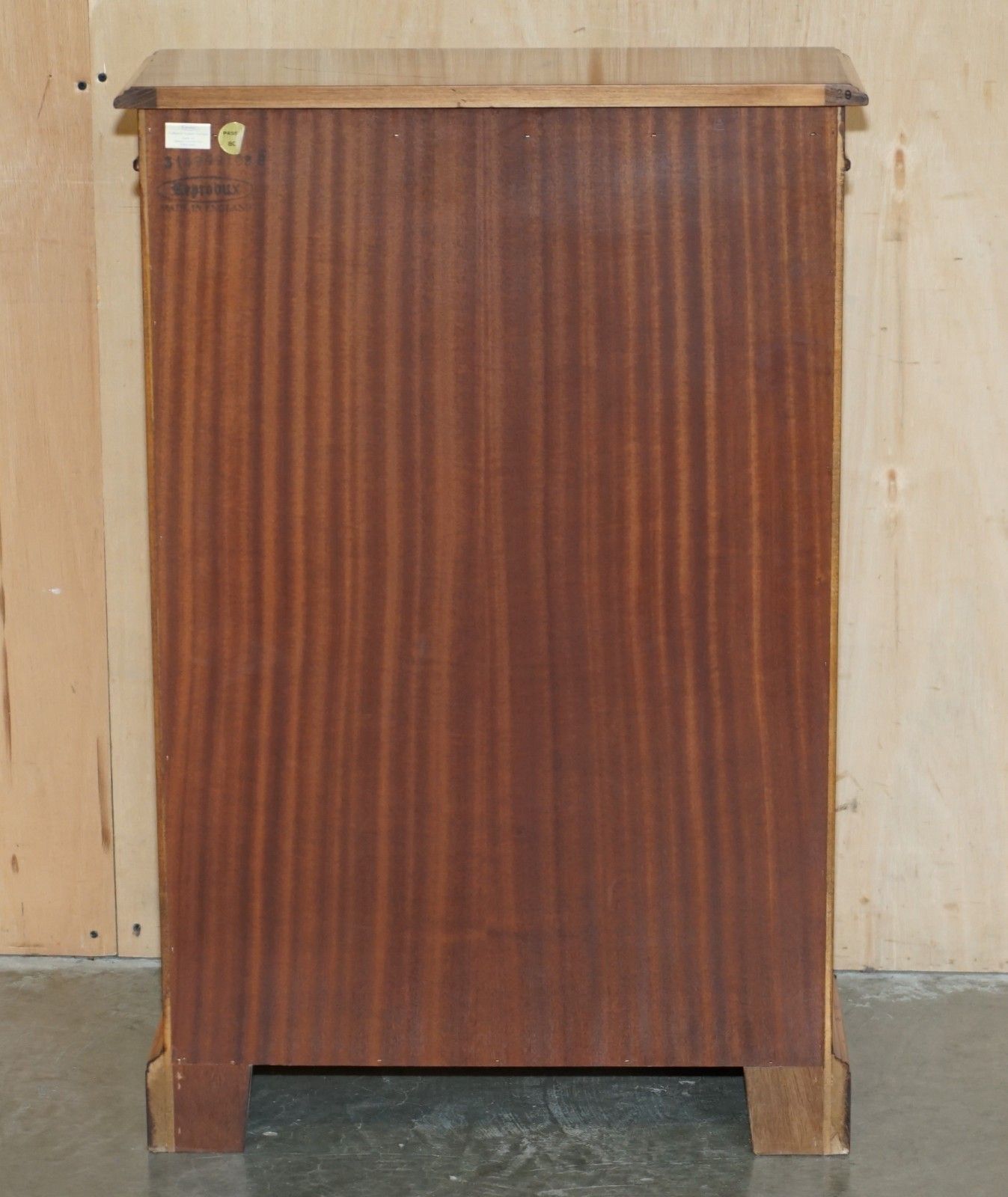 photo vinterior Lovely Pair Bevan Funnell England Flamed Mahogany Dwarf Open Library Bookcases