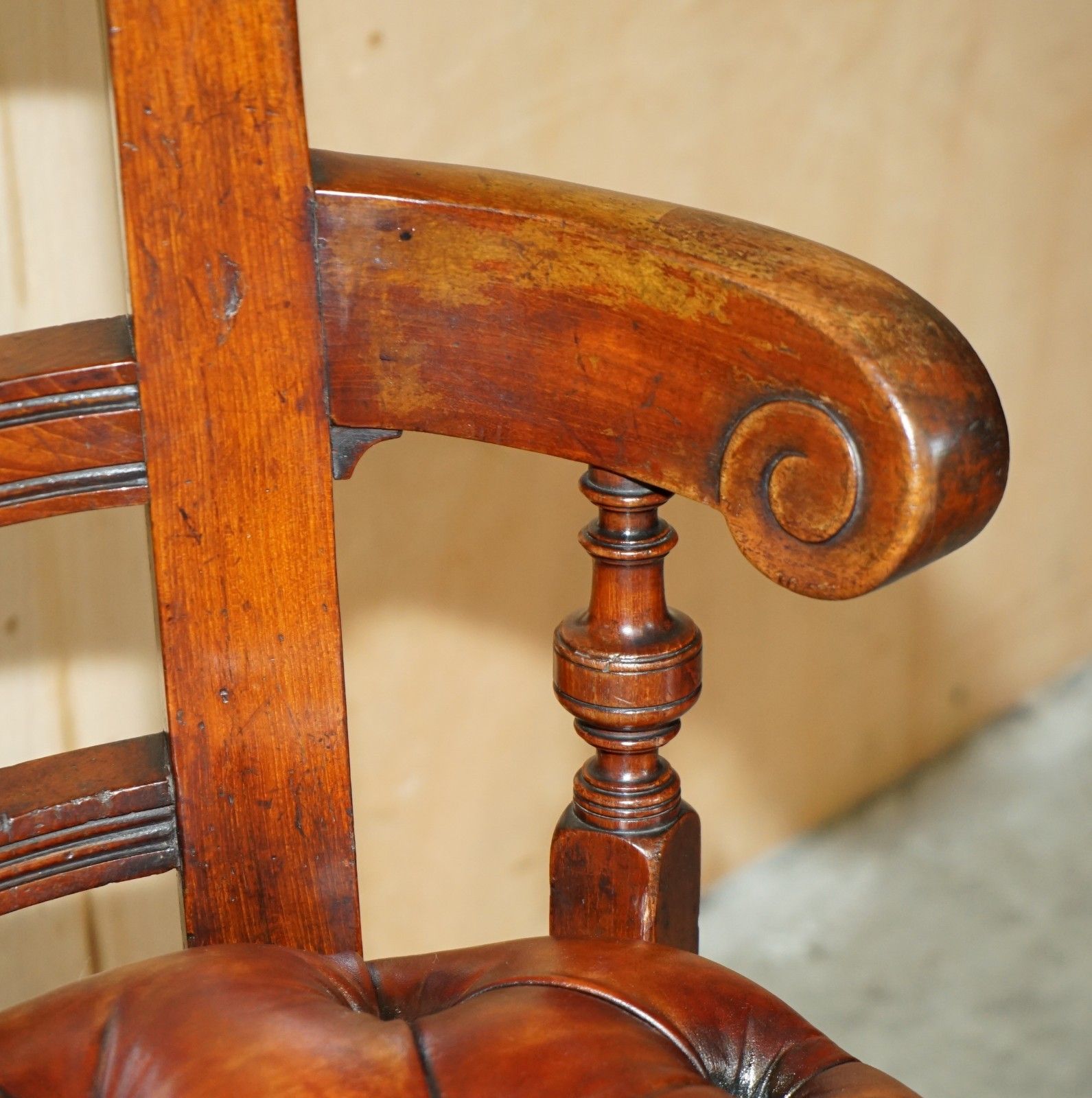 photo furniture Antique Victorian Restored Brown Leather Chesterfield Tufted Captains Chair