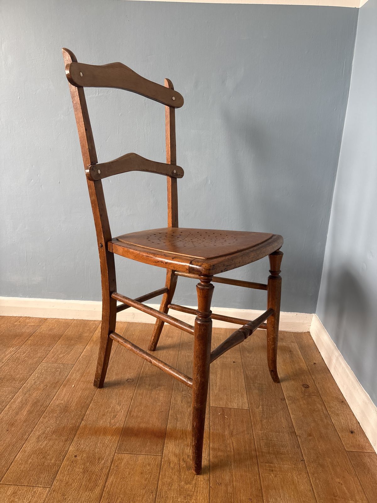 photo furniture Luterma Estonia Antique Punched Seat Wooden Dining Chair