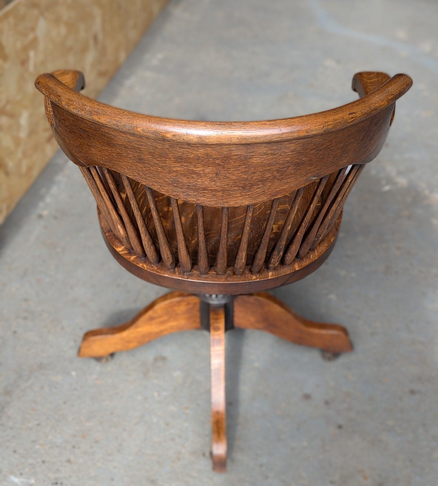 photo furniture Antique Office Chair (Delivery Available) Oak C1900