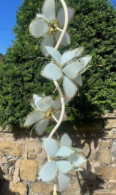 photo furniture 1980s Hollywood Regency Rare All White Italian Glass Lotus Flower Lamp