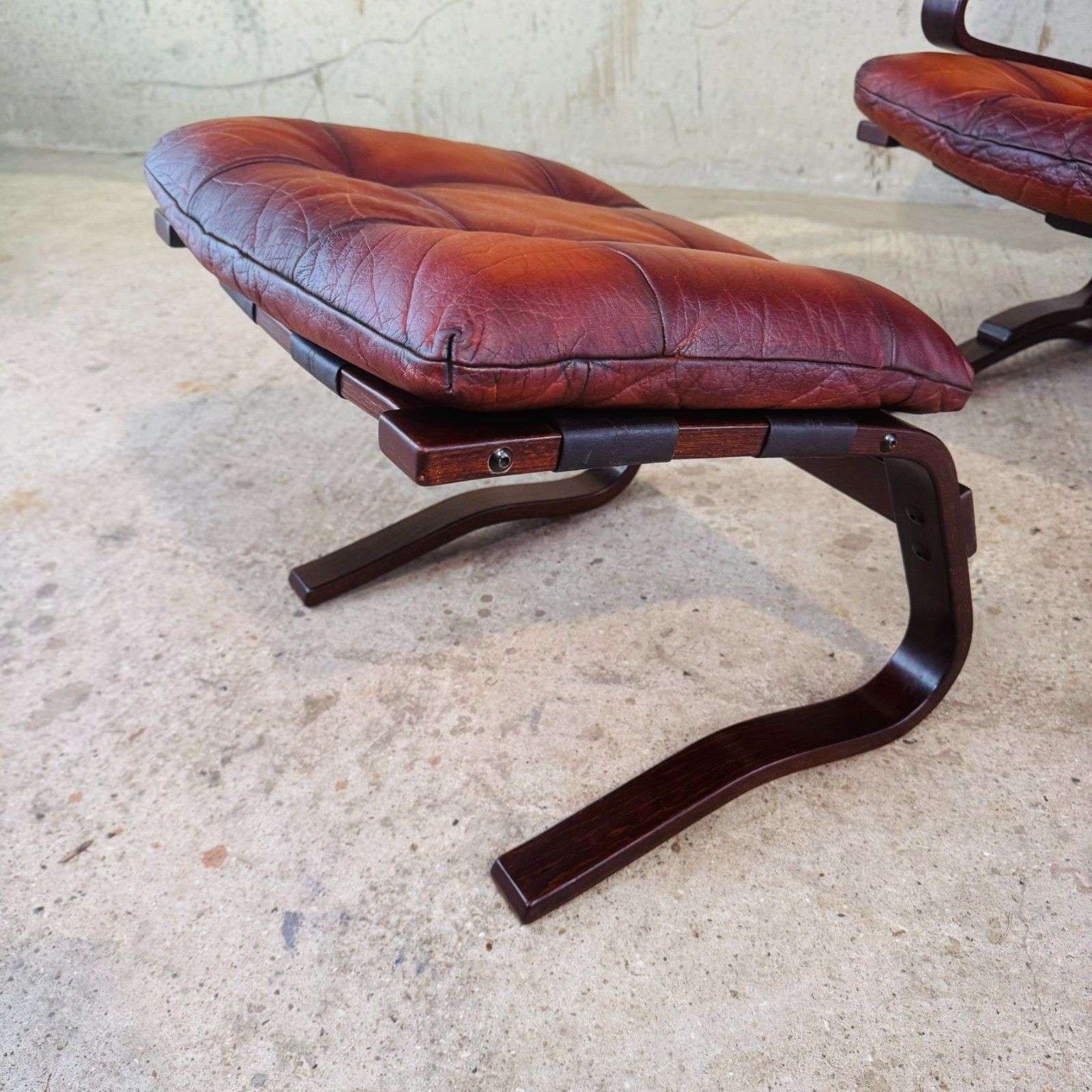 945.0 Norwegian Hove Møbler 'Skyline' Lounge Chair  & Footstool – 1970s Leather #A722 photo