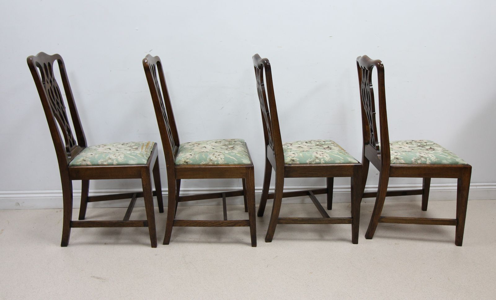 photo buy Set Of 8 Vintage Chippendale Style Dining Or Occasional Chairs