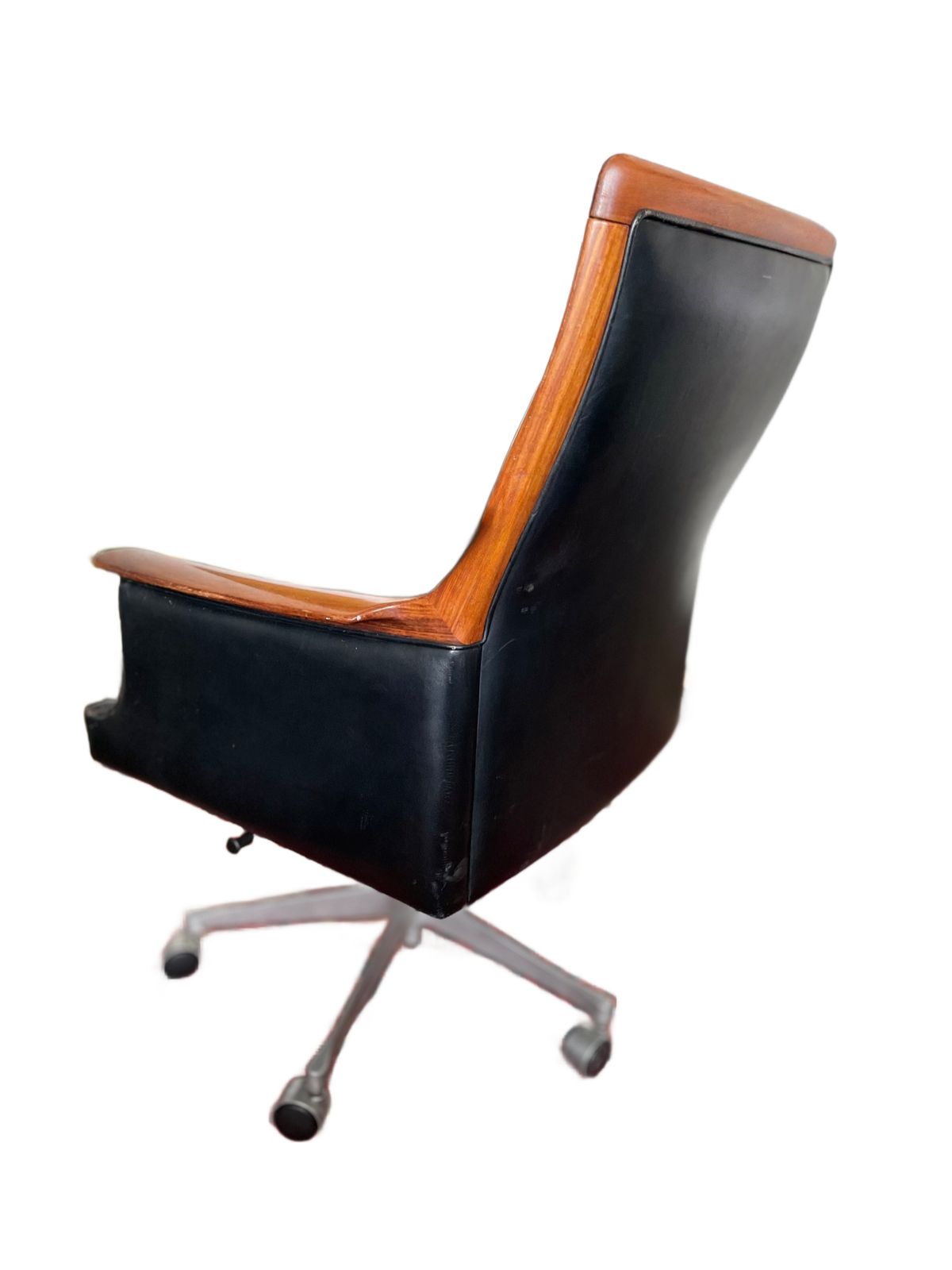1960s Minerva Executive Chair In Leather & Rosewood By Torbjorn Afdal photo buy