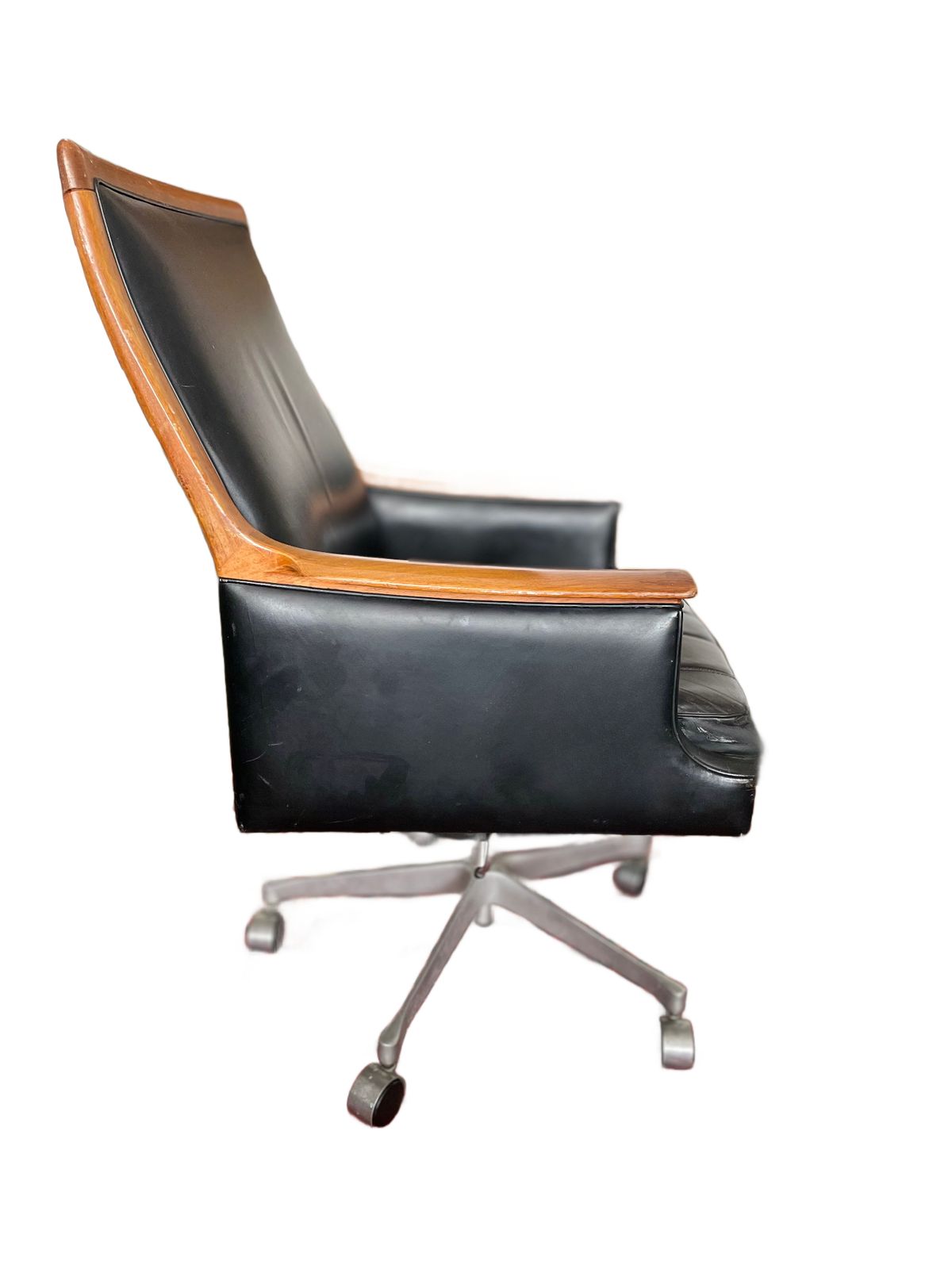 Furniture 1960s Minerva Executive Chair In Leather & Rosewood By Torbjorn Afdal photo