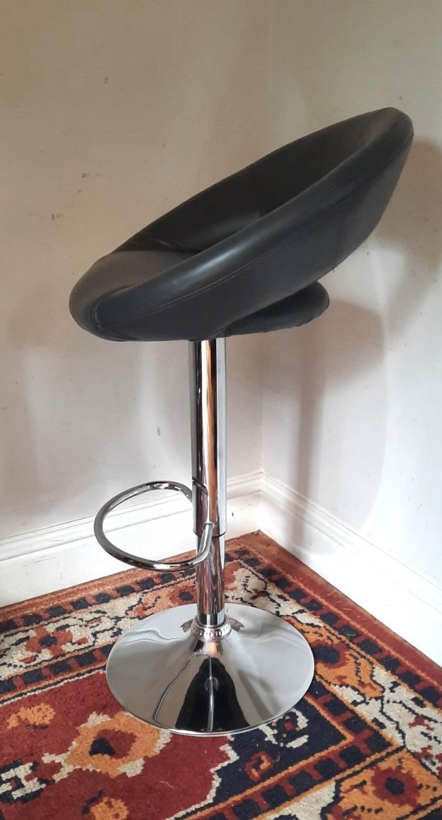 Pair Of Vintage Leather Look And Chrome Adjustable Bar Stools photo Furniture
