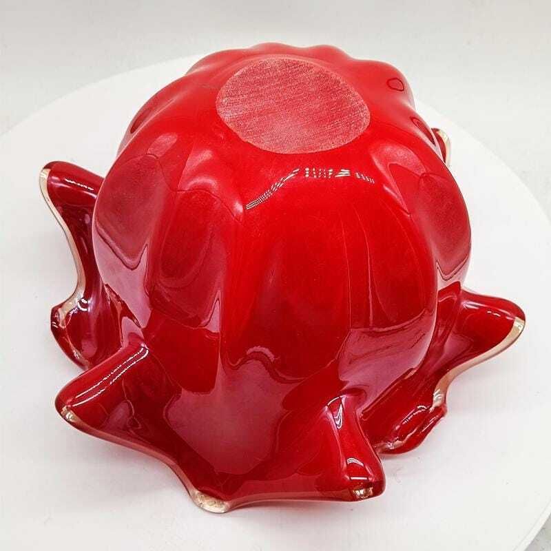 Glossy Red Jacketed Vase In Hand Worked Murano Glass. Made In Italy. photo vinterior