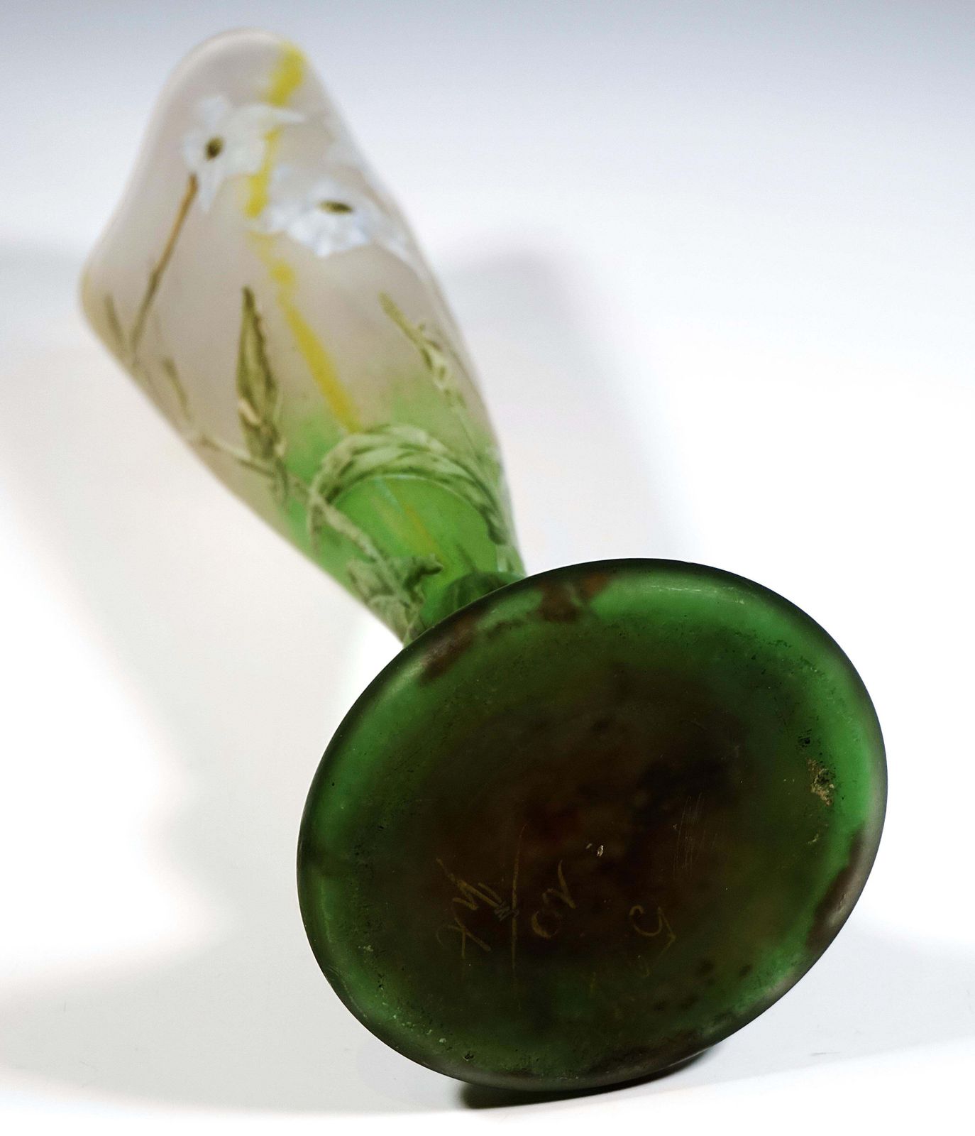 photo furniture Art Nouveau Cameo Vase With Nicotiana Decor, Daum Nancy, France, Ca 1900 1905