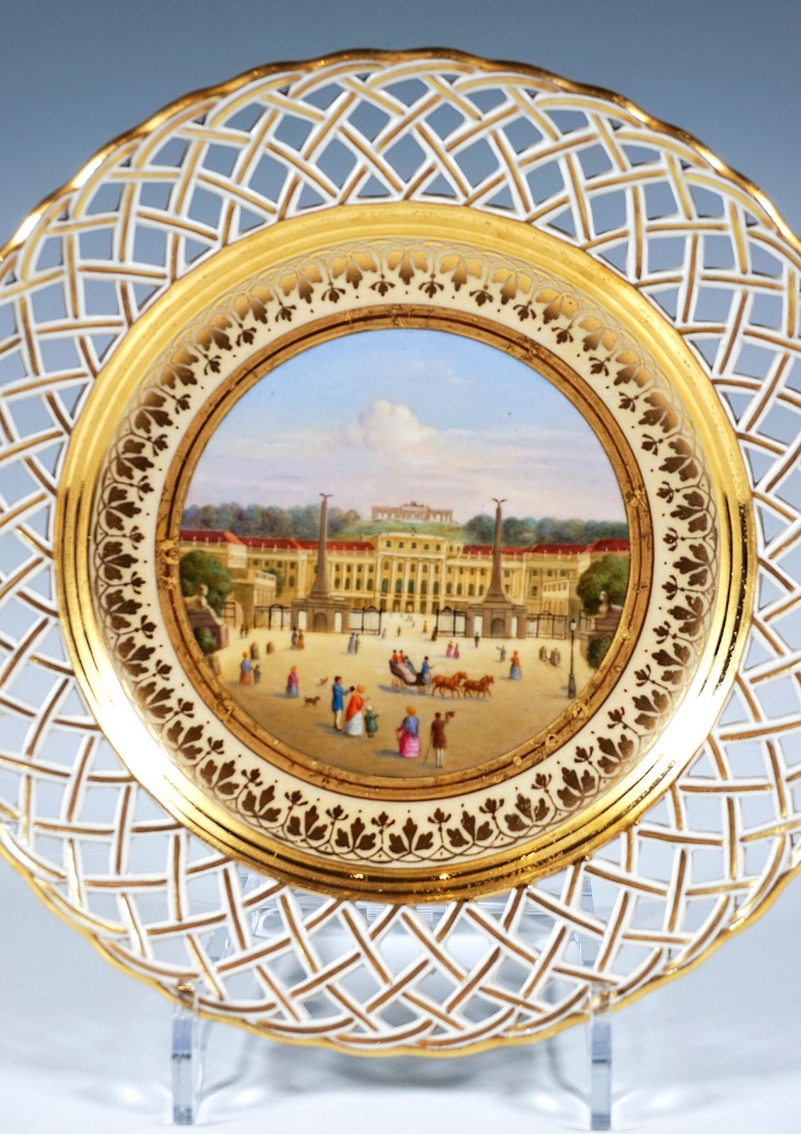 Viennese Imperial Porcelain Plate, 'K.K. Lustschloß Schönbrunn á Vienne', 1818 photo for sale