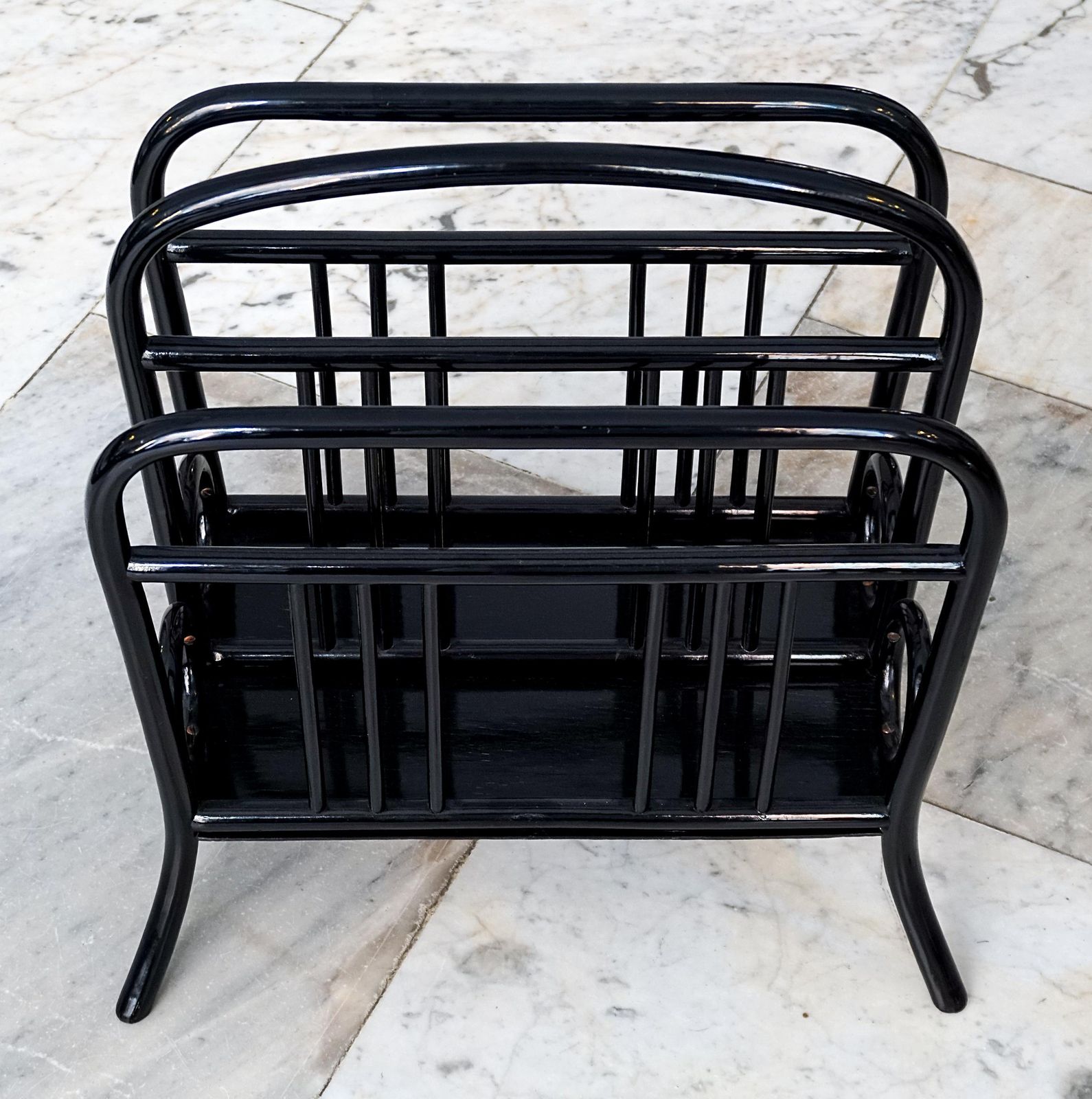 Thonet Vienna Art Nouveau Music, Newspaper Or Magazine Rack, Model 33, Black photo for sale
