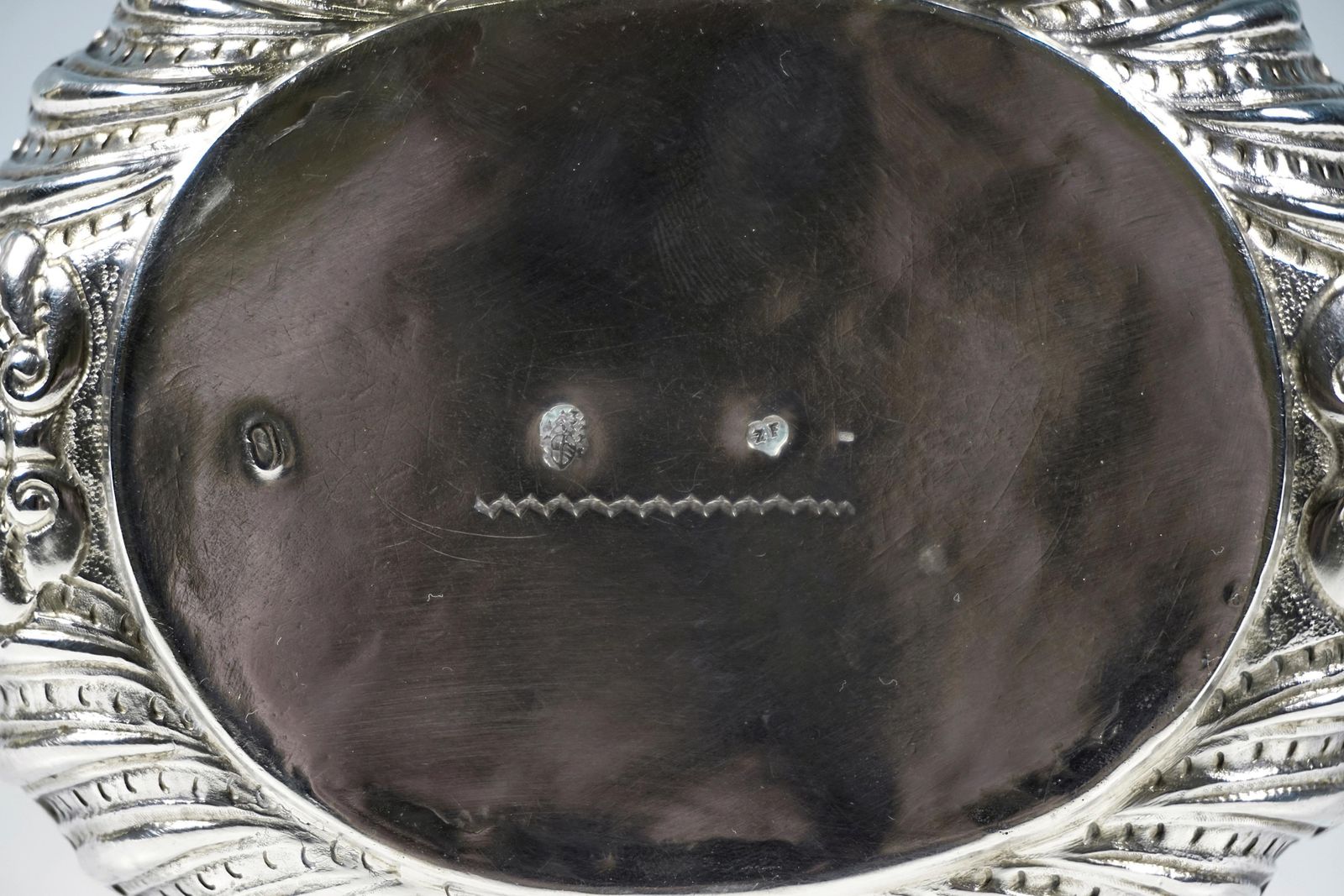 Antique Vienna Baroque Silver Sugar Box, By Zacharias Fayll, 1705/1715 photo vinterior