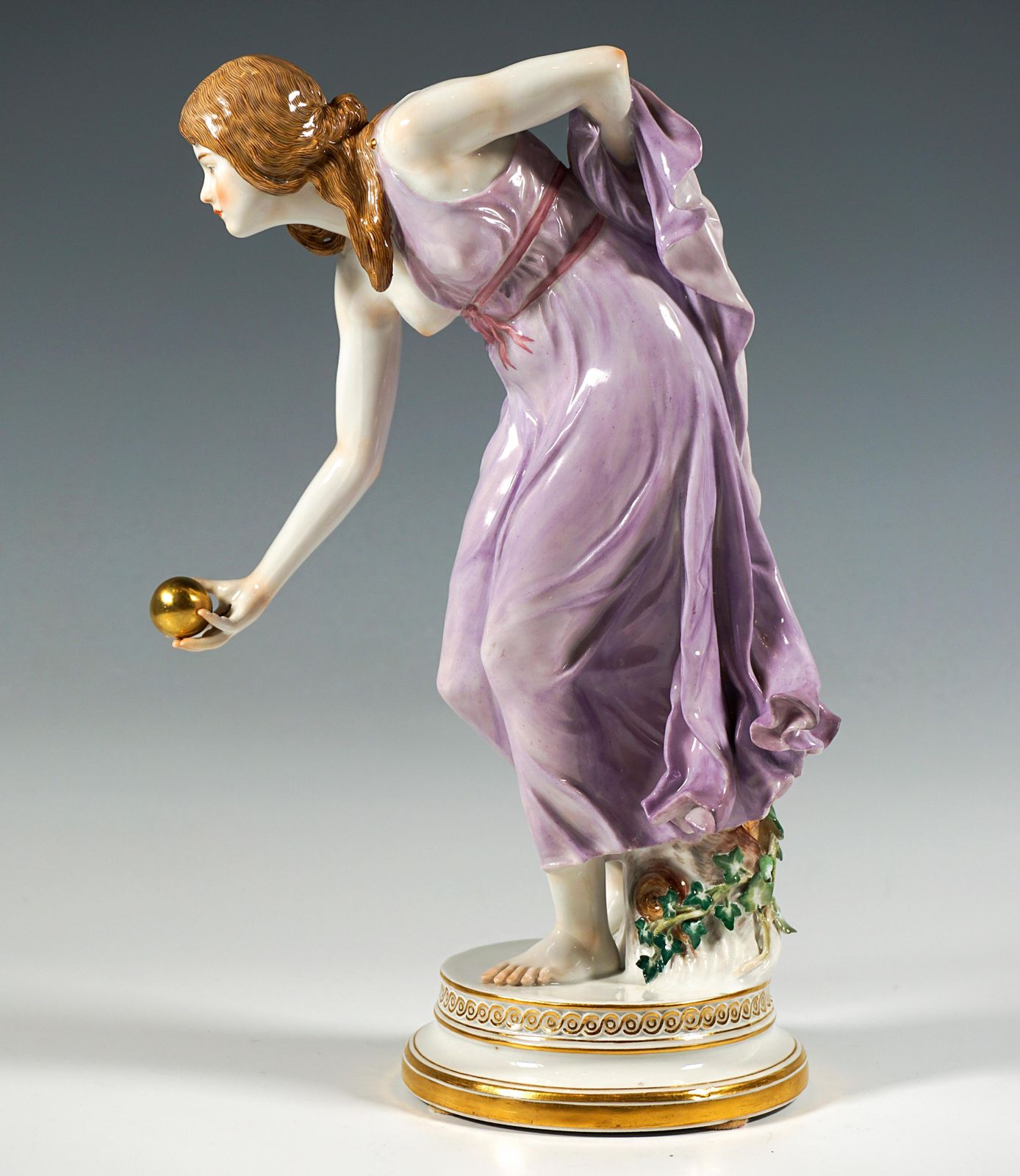 Meissen Art Nouveau Figurine, Young Lady Ball Player By Walter Schott, Ca 1940 photo Home Decor