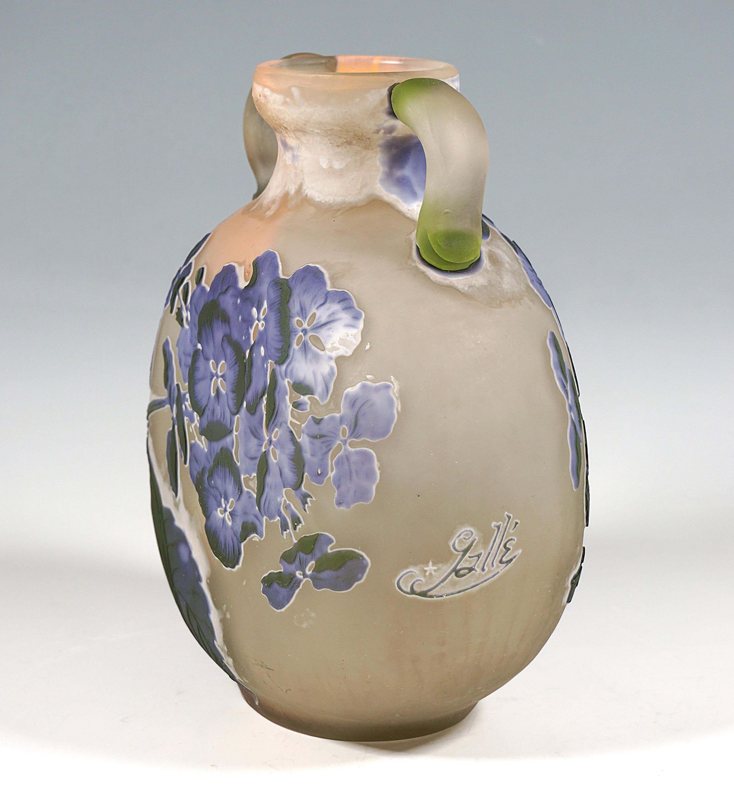 émile Gallé Round Art Nouveau Cameo Handle Vase With Hydrangea Decor France 1905 photo for sale
