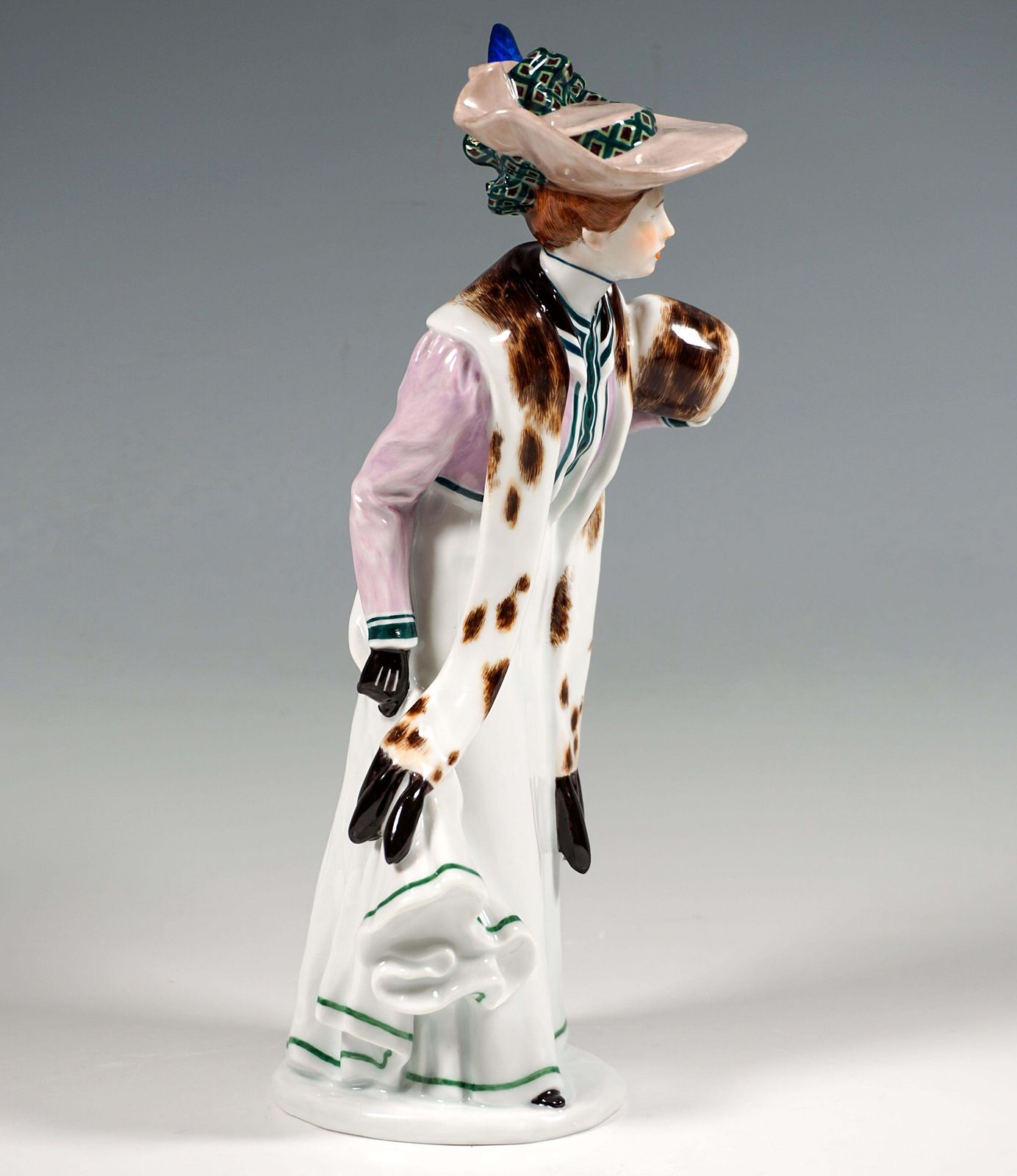 Meissen Art Nouveau Figurine, Lady With Muff, By Konrad Hentschel, Ca 1906 photo furniture