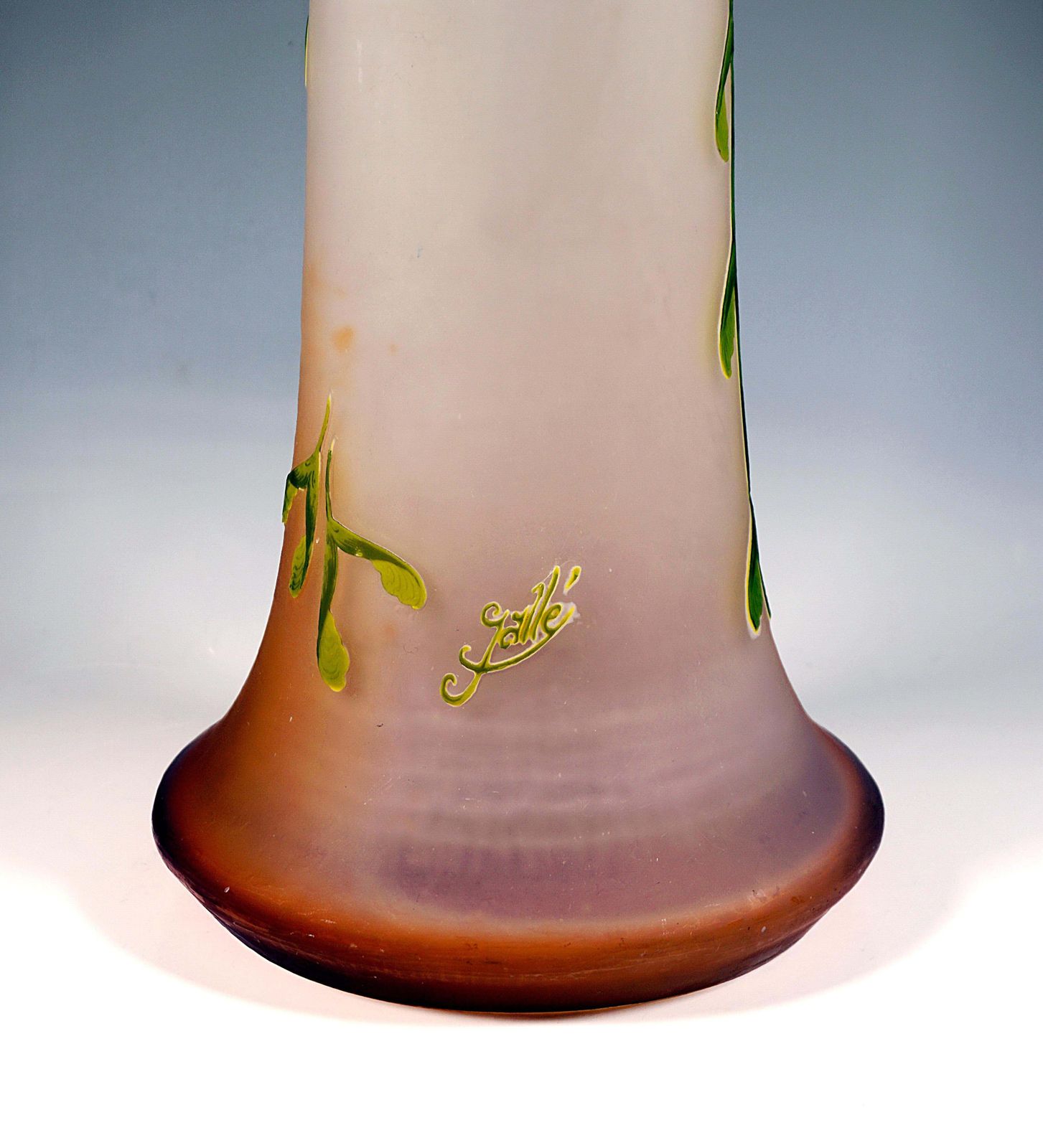 Large émile Gallé Art Nouveau Cameo Vase, Ash Maple Decor, France, Circa 1910 photo vintage