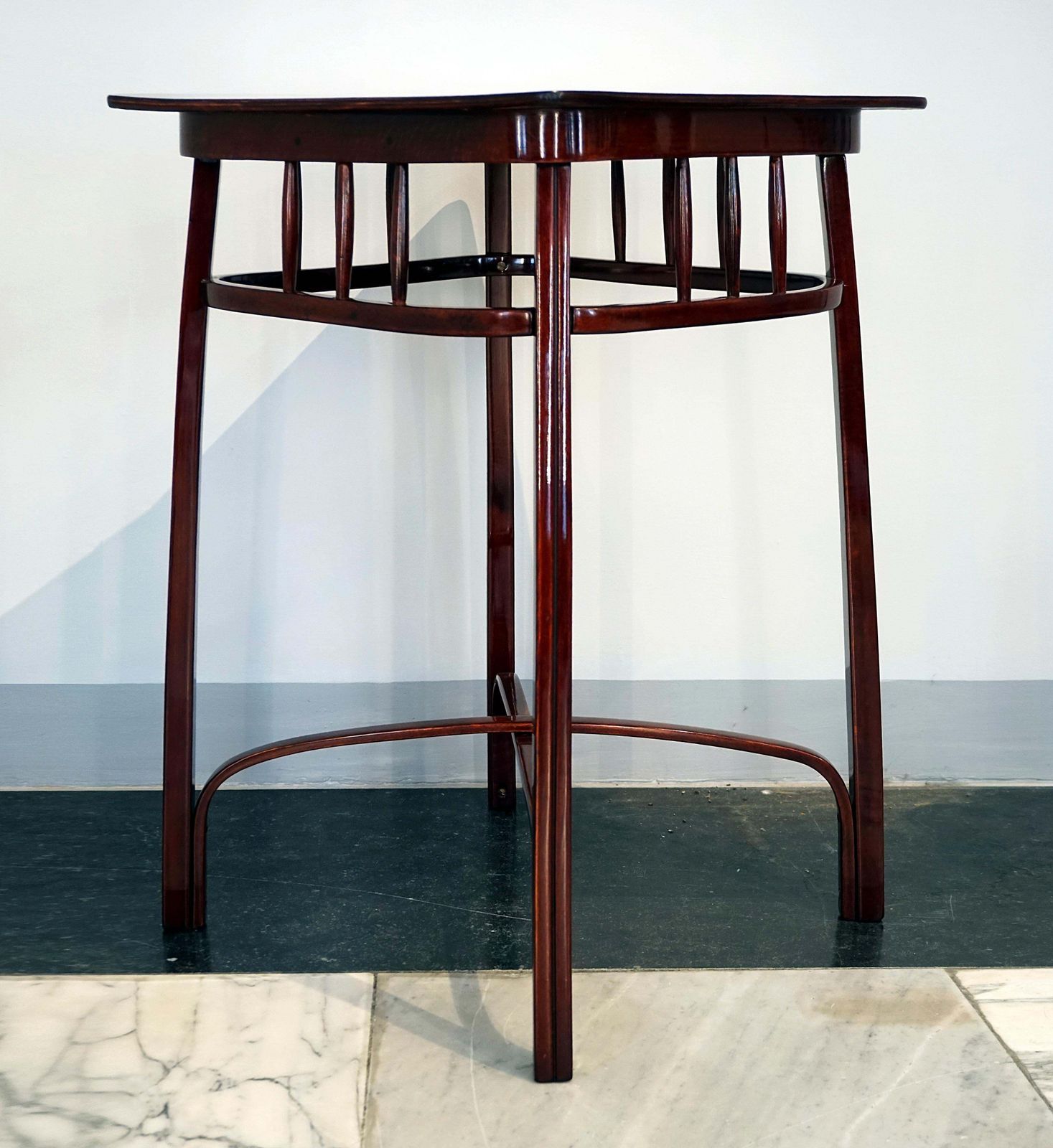 J.&J. Kohn Art Nouveau Waiting Table, Mahogany Stained, Austria, Around 1905 photo for sale