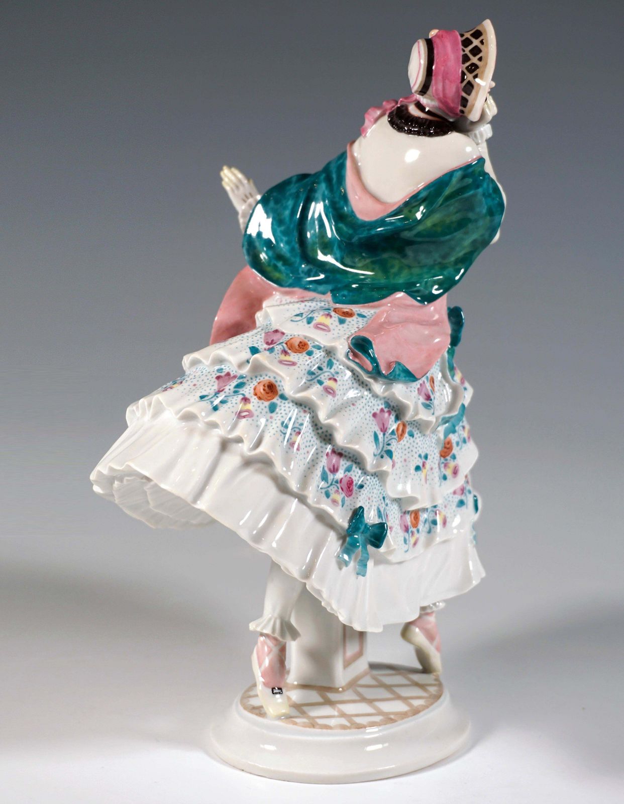 Meissen Figurine 'Estrella', Russian Ballet 'Carnival', By Paul Scheurich, 20th photo Home Decor