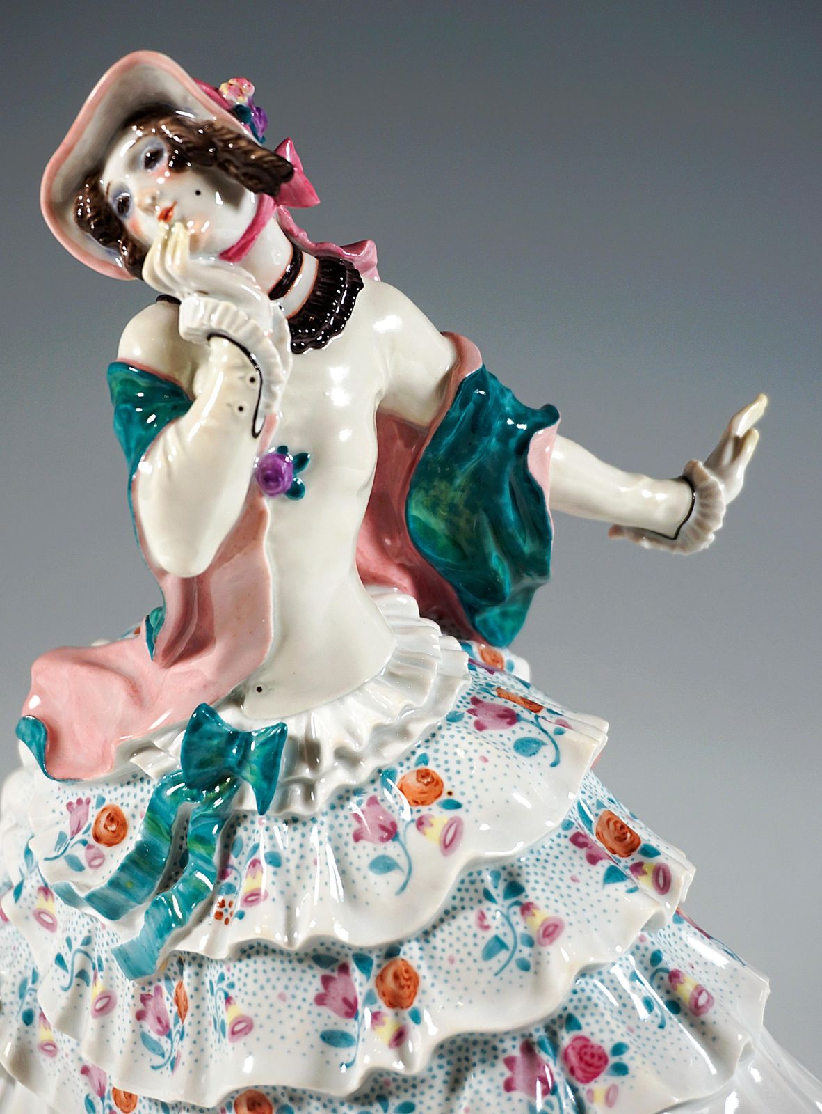 Meissen Figurine 'Estrella', Russian Ballet 'Carnival', By Paul Scheurich, 20th photo buy