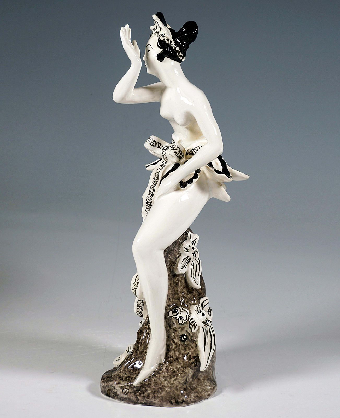 Goldscheider Art Déco Figure 'Papagena', Dancer In Exotic Costume, By Dina Kuhn photo furniture