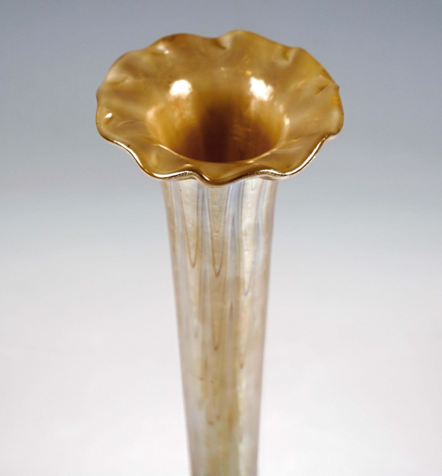 Loetz Art Nouveau Single Flower Vase, Phenomenon Gre Candia 6893, Circa 1898 photo for sale