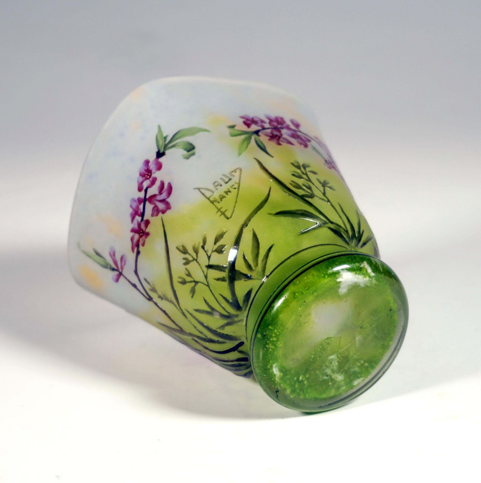 Art Nouveau Cameo Vase With Daphne Decor, Daum Nancy, France, Ca 1910 photo vinterior