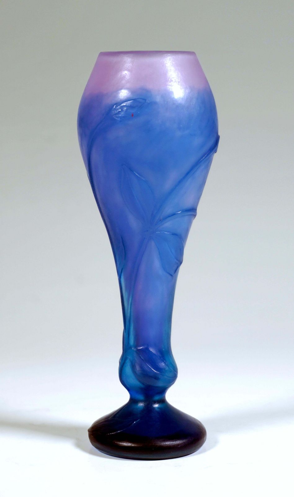 Very Rare Daum Nancy Art Nouveau Cameo Vase With Flower Decor France 1895/1900 photo for sale