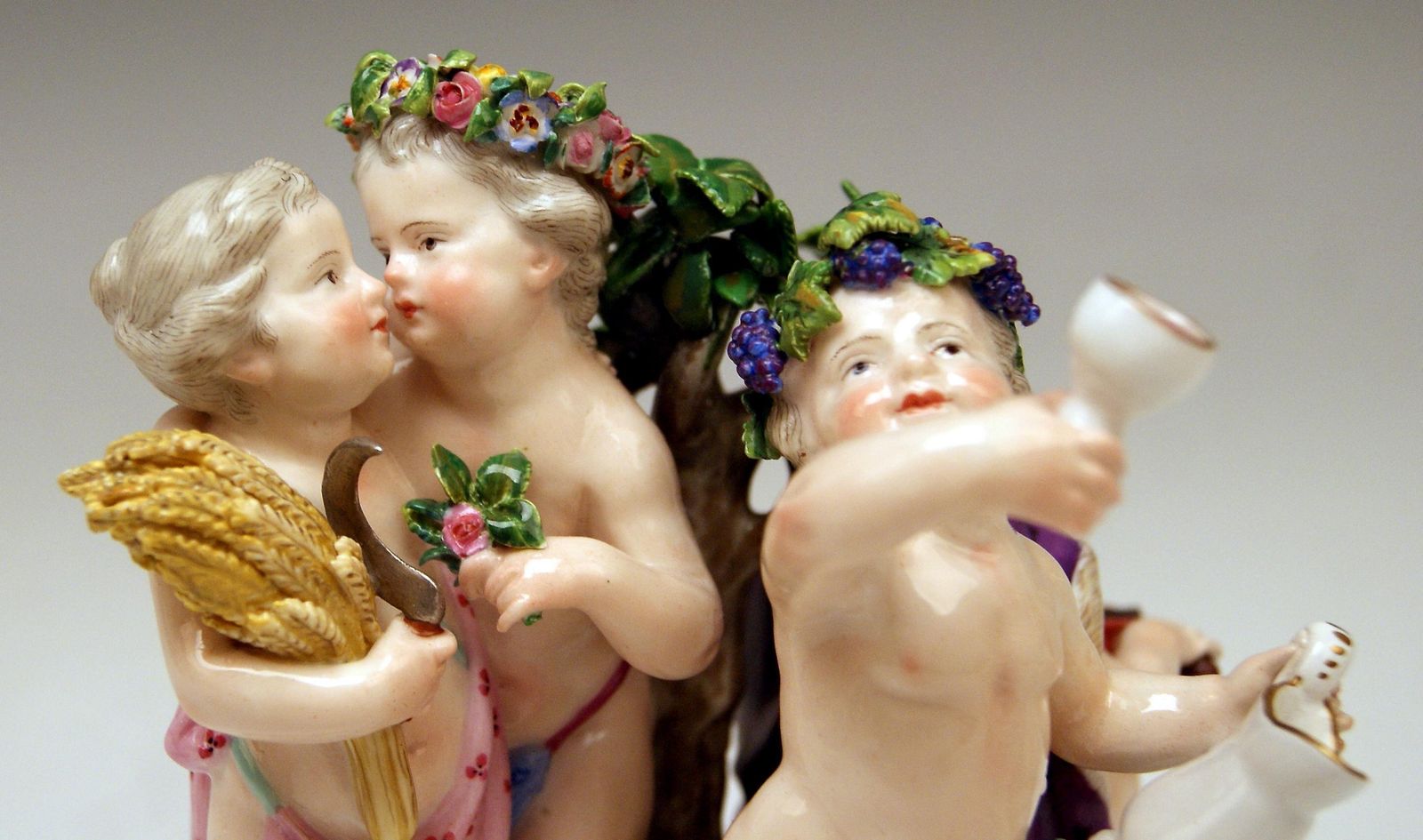 Meissen Cherubs Four Seasons Figurines Model 1068 Kaendler Made, Circa 1870 photo buy